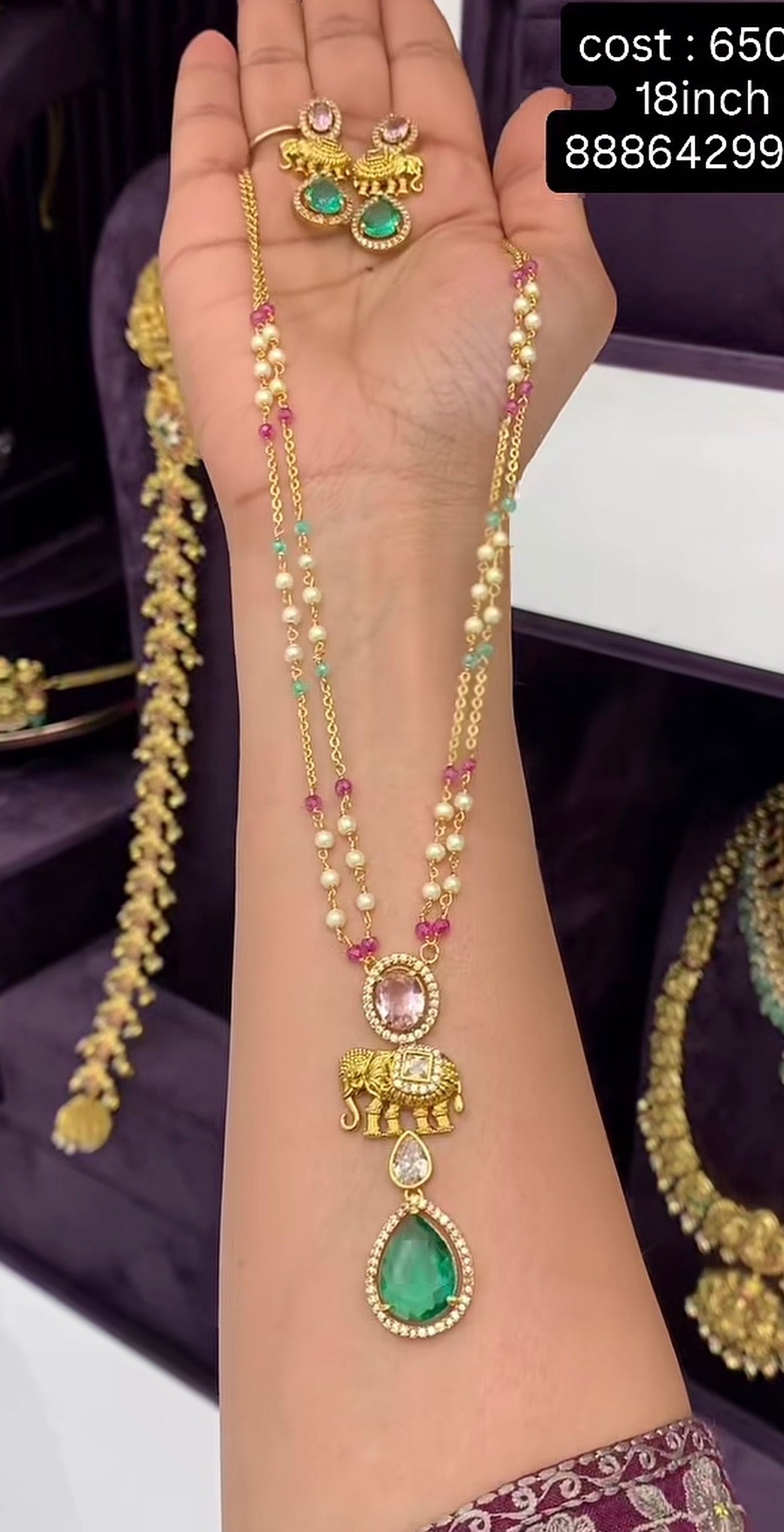 Beautiful customised chain with beautiful locket