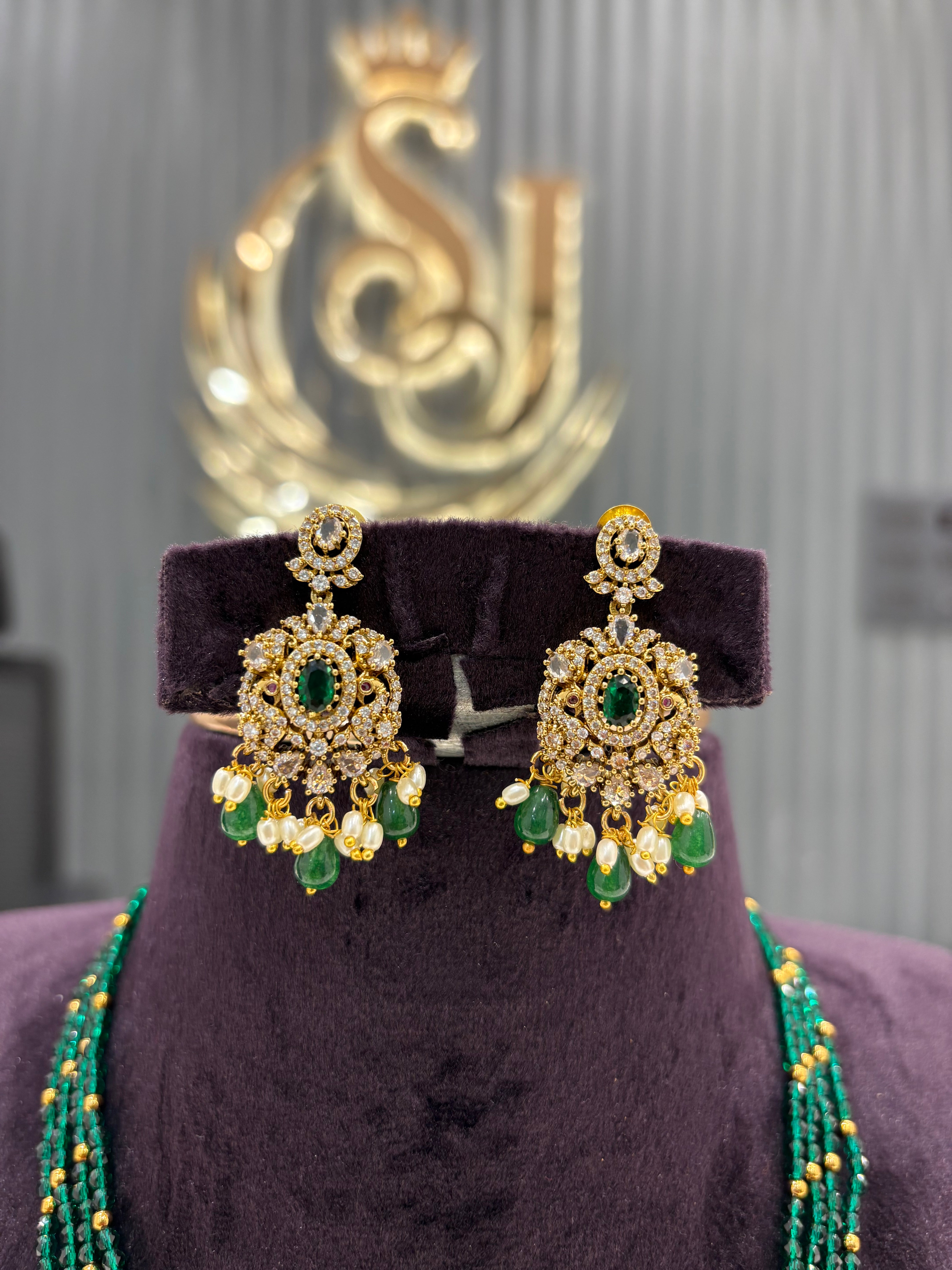 Beautiful customised beads set