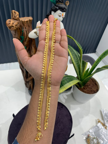Beautiful gold polish anklets