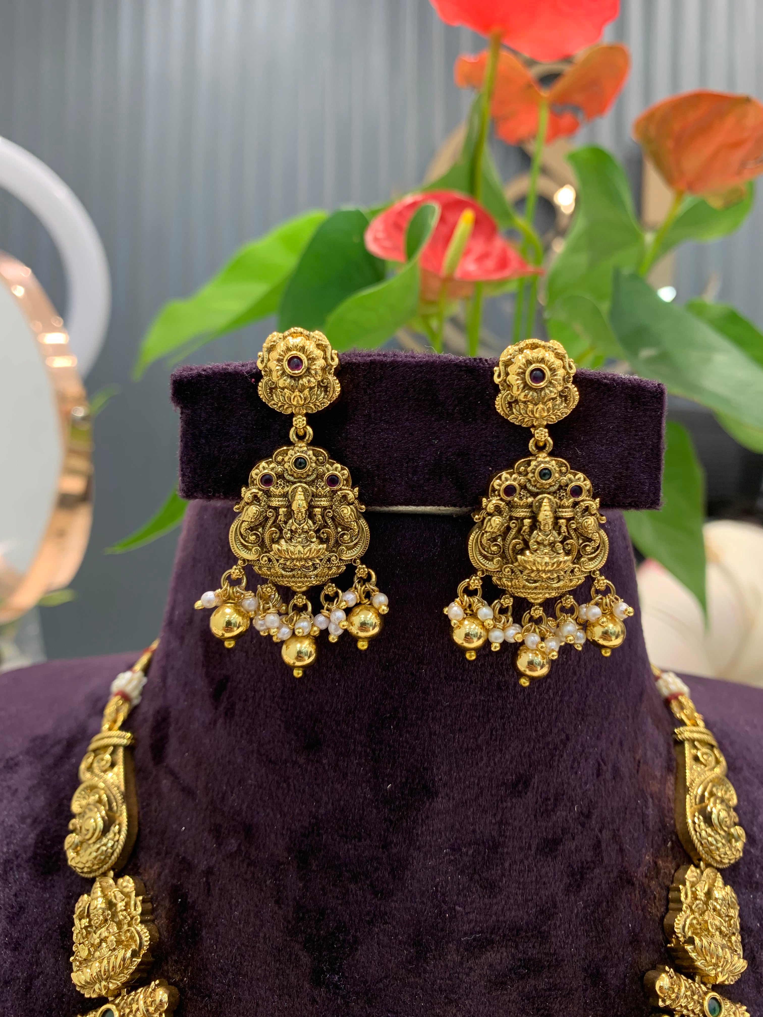 Beautiful nakshi 3D neckset
