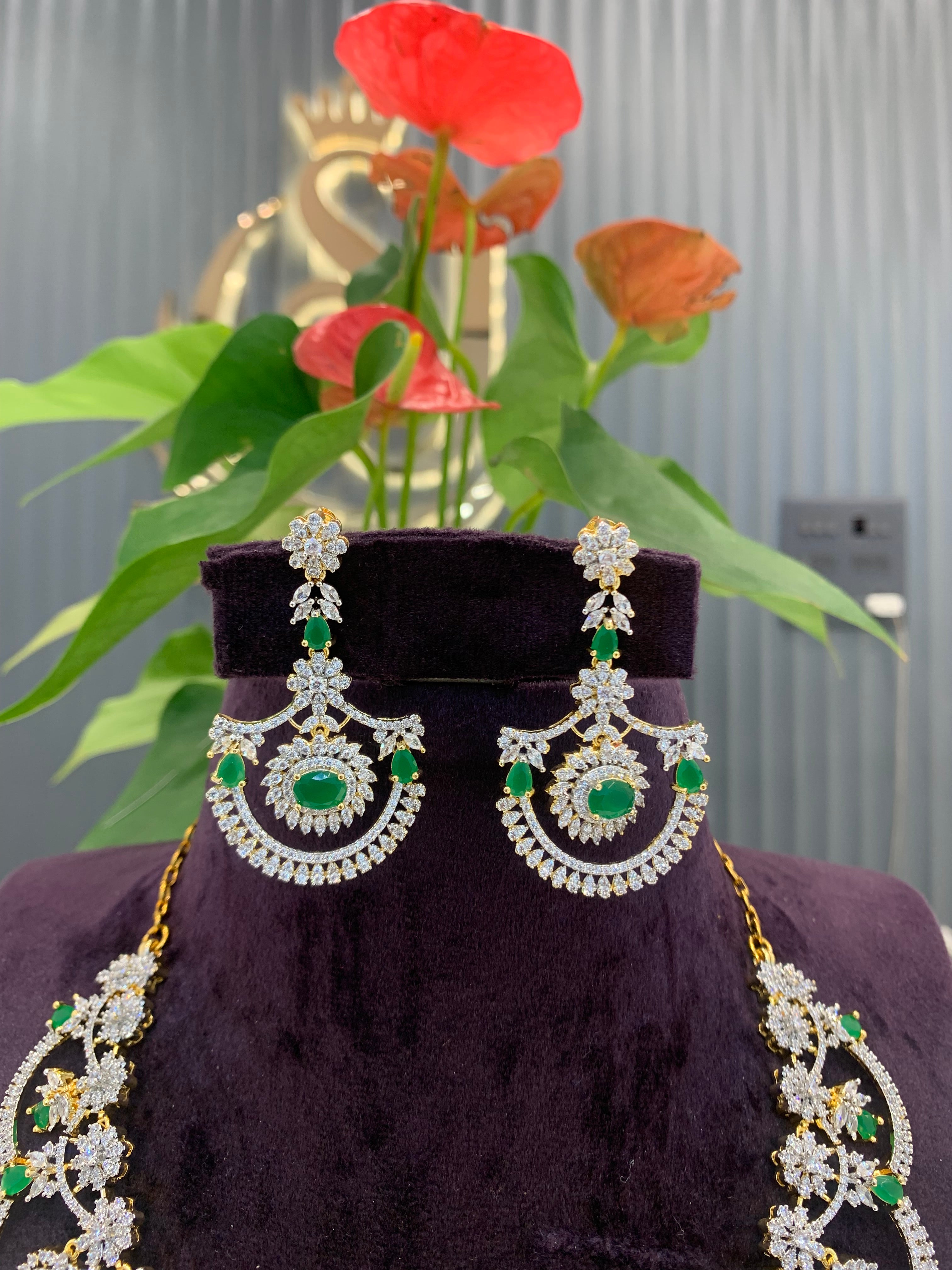 Beautiful GJ necklace