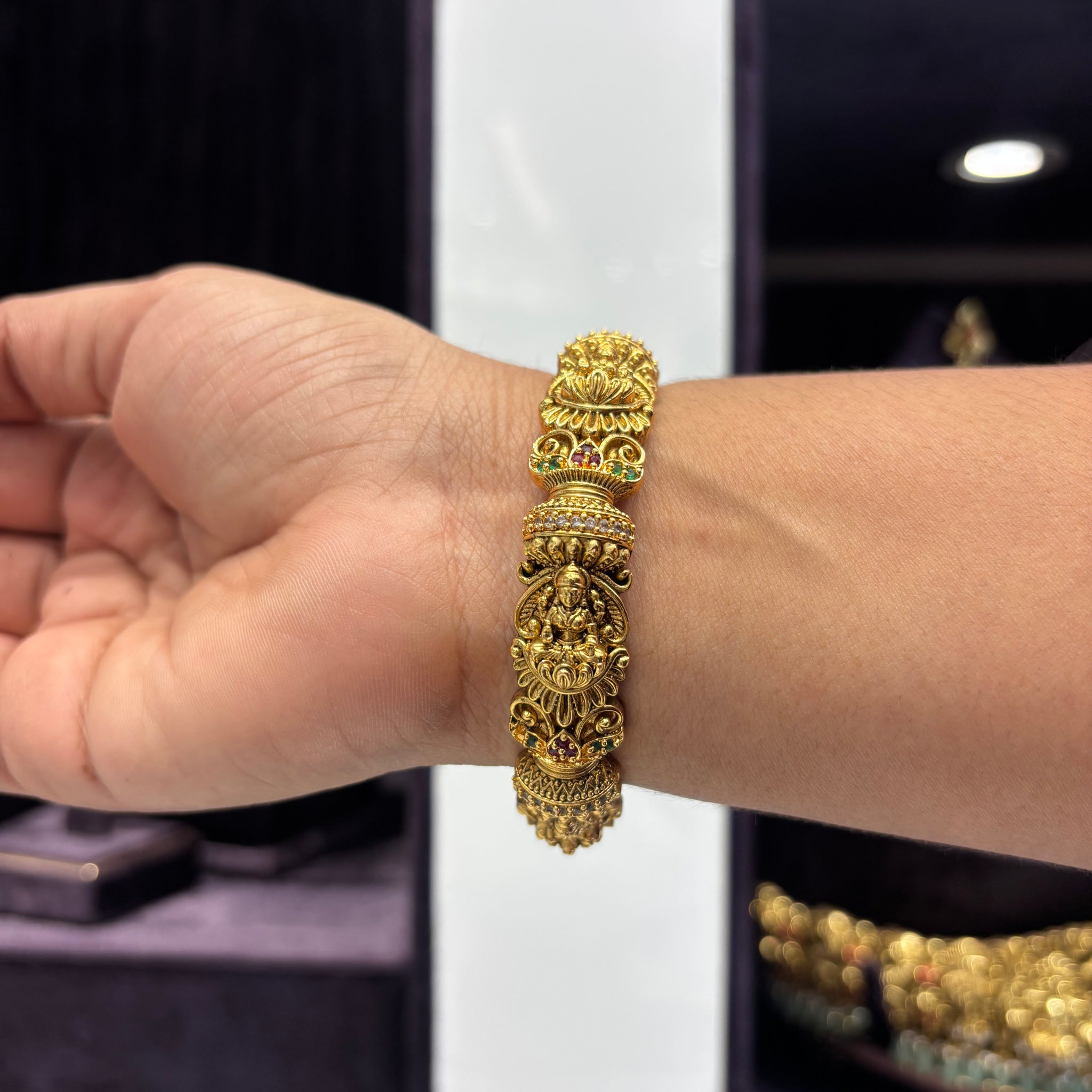 Nakshi 3D Openable Bangle