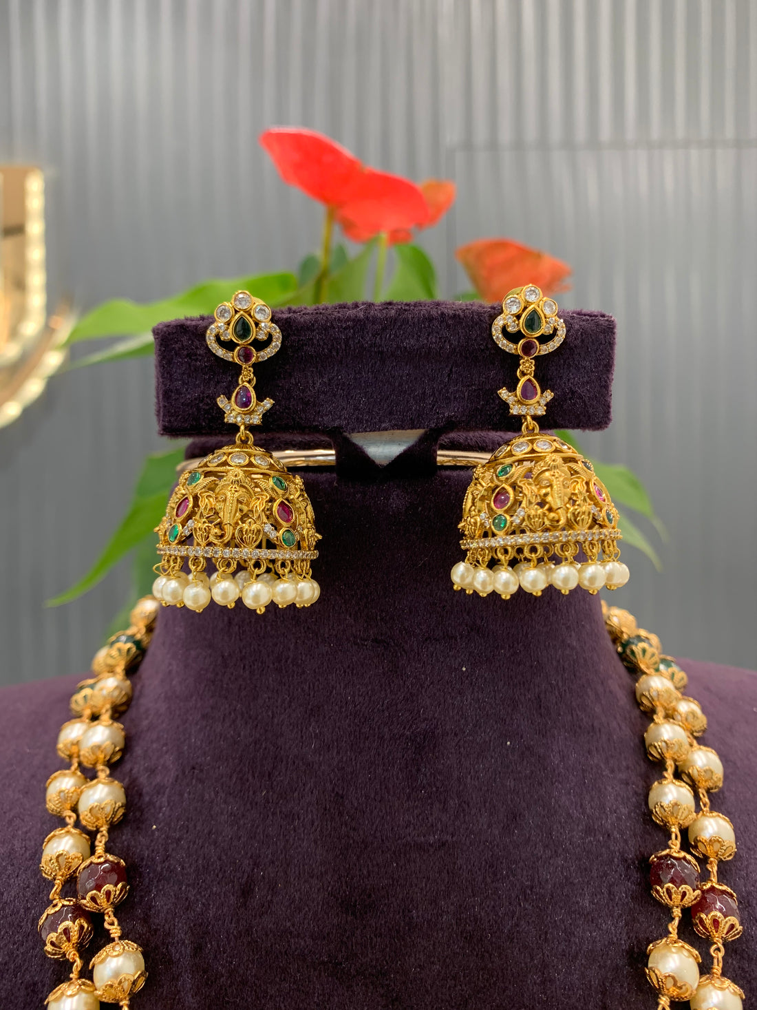 Beautiful Ganesha Locket Set with 2 line Handmade Danda