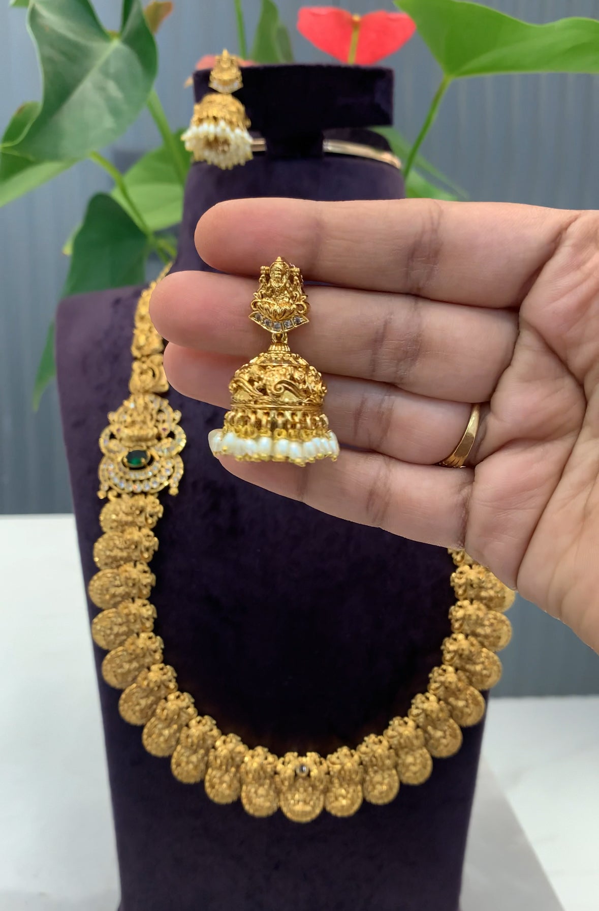 Beautiful nakshi long haram with unique