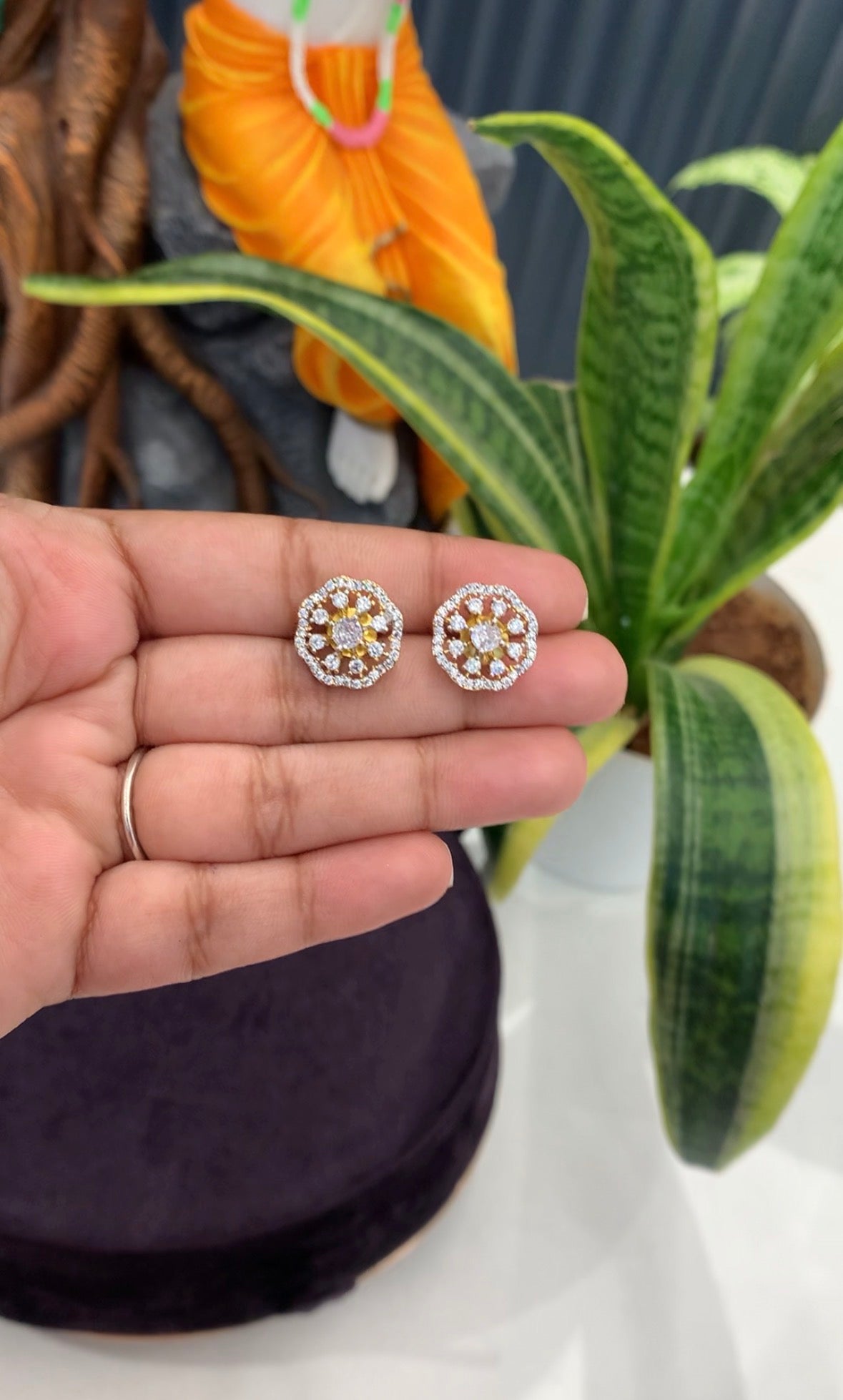 Beautiful diamond replica studs with pushback
