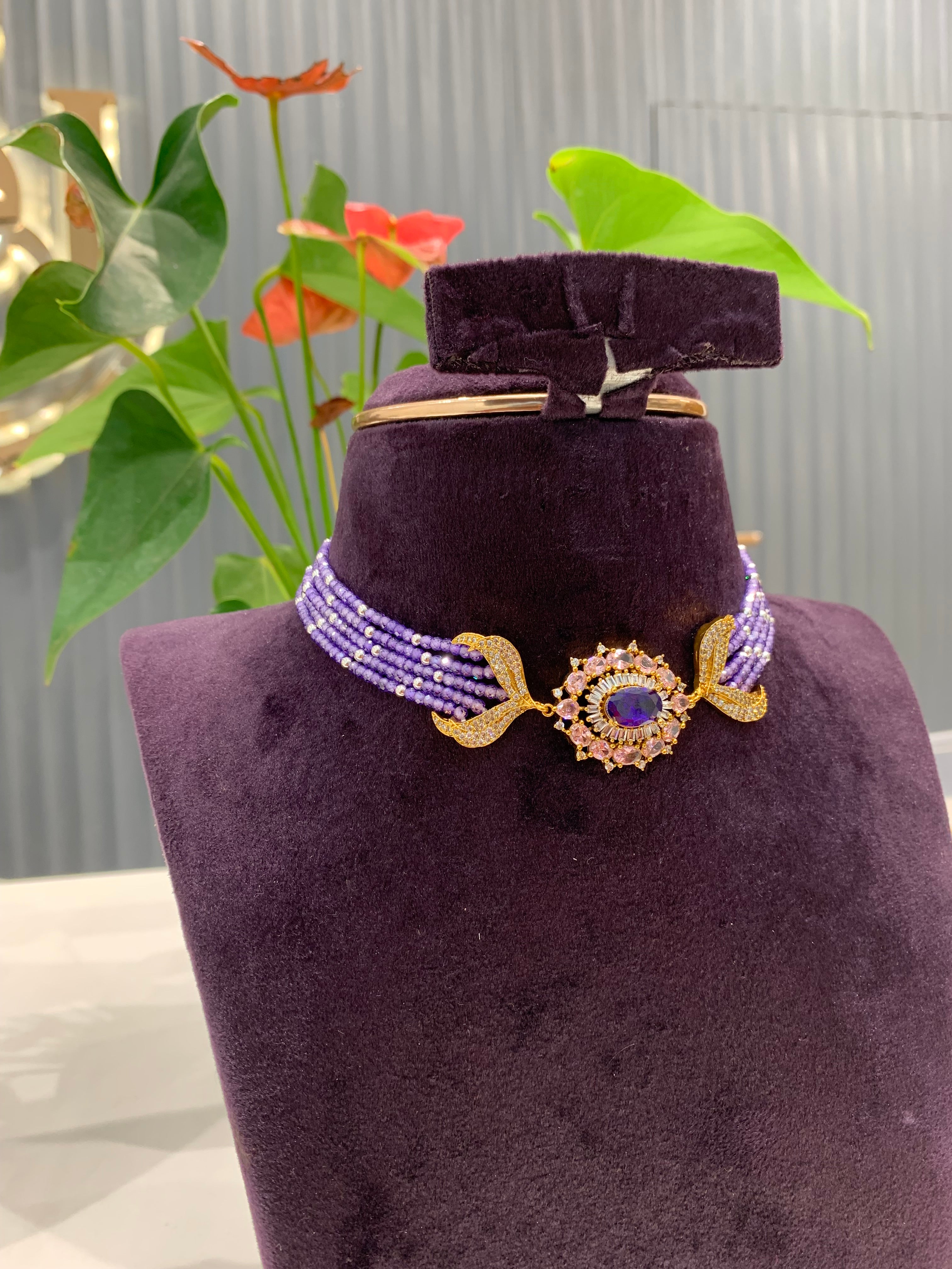 Beautiful chocker set