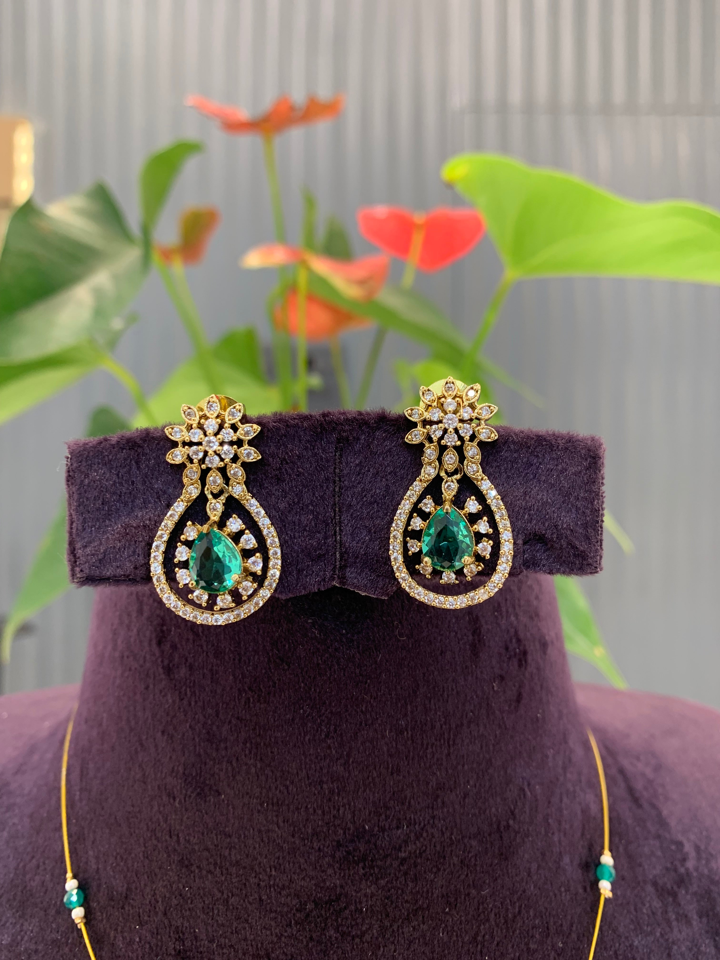 Beautiful locket set with Invisible chain