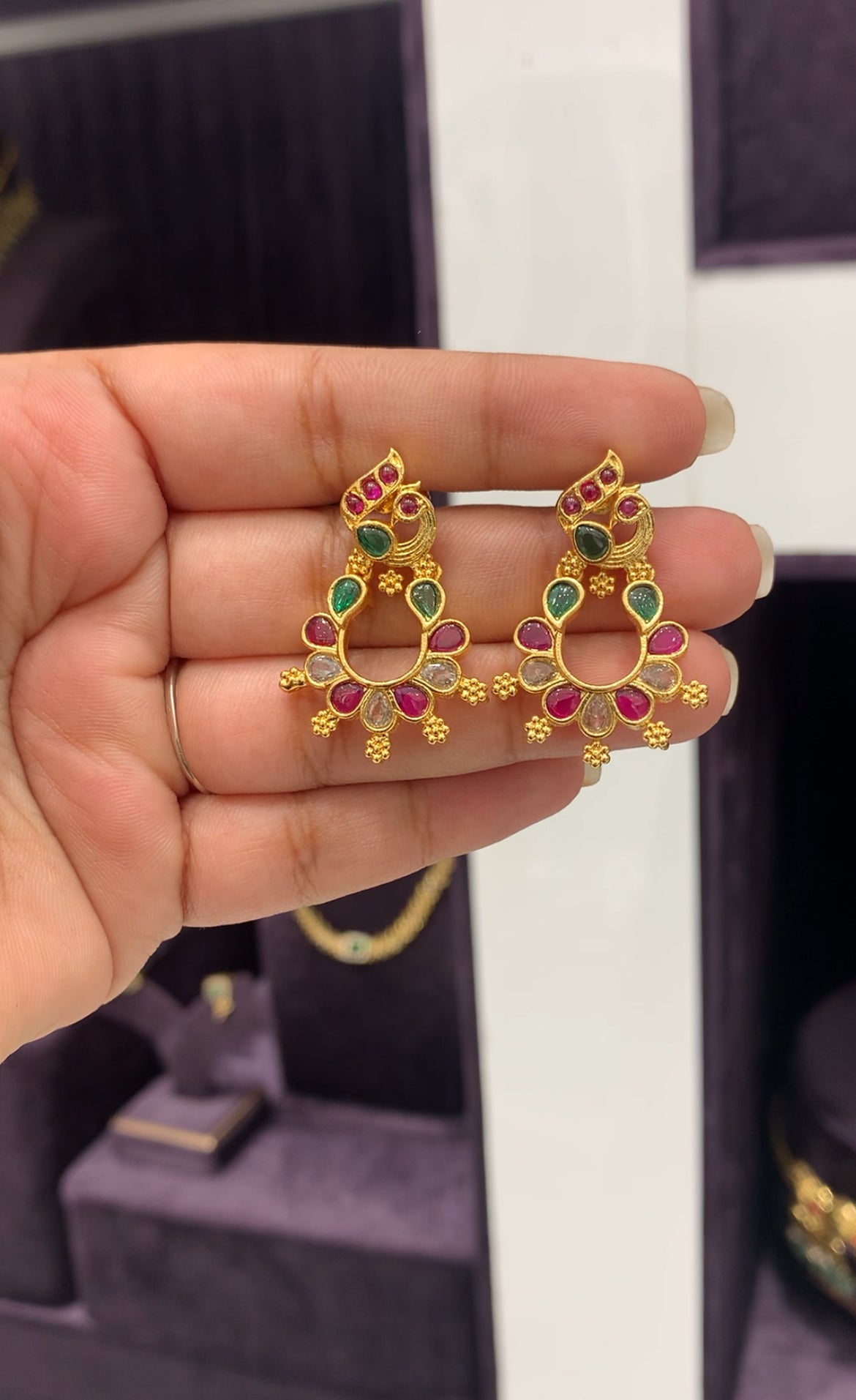 Cute uncut stone earrings with screwback