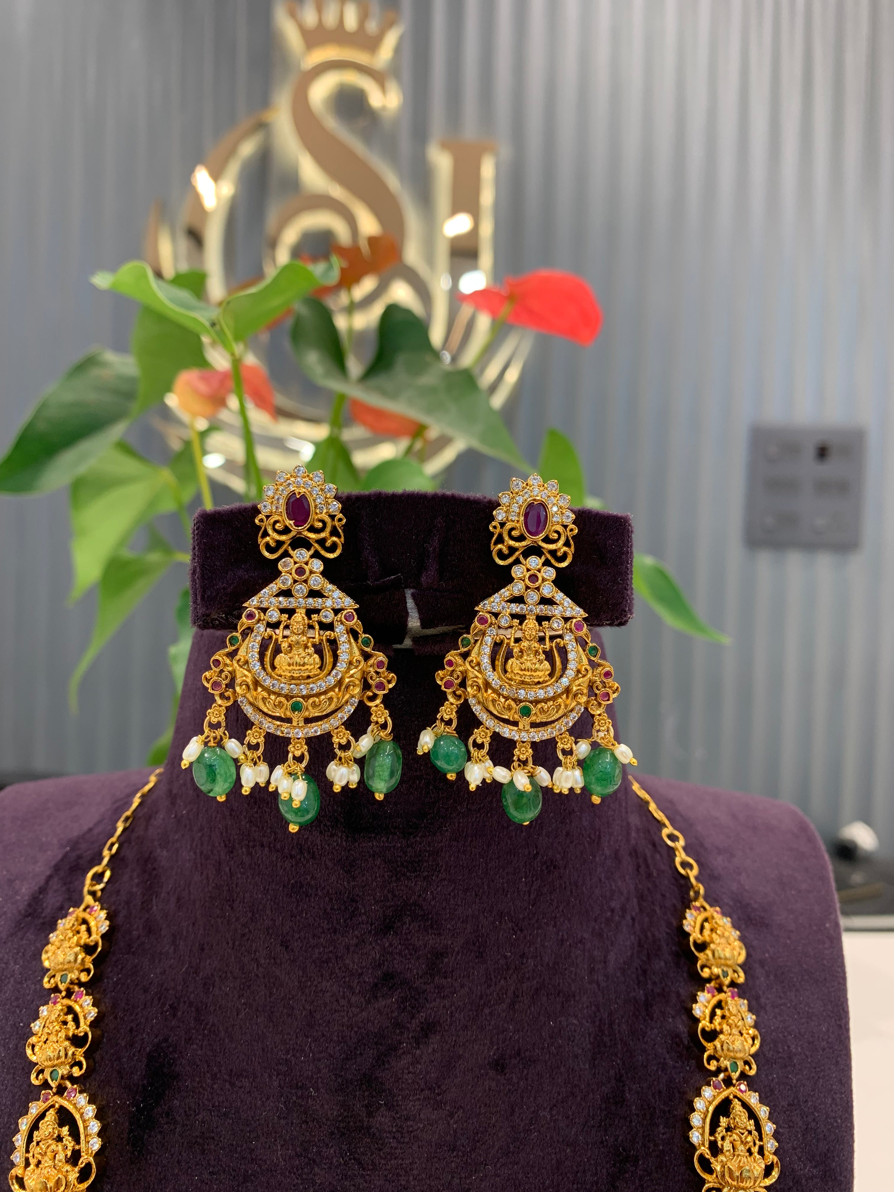 Beautiful nakshi necklace