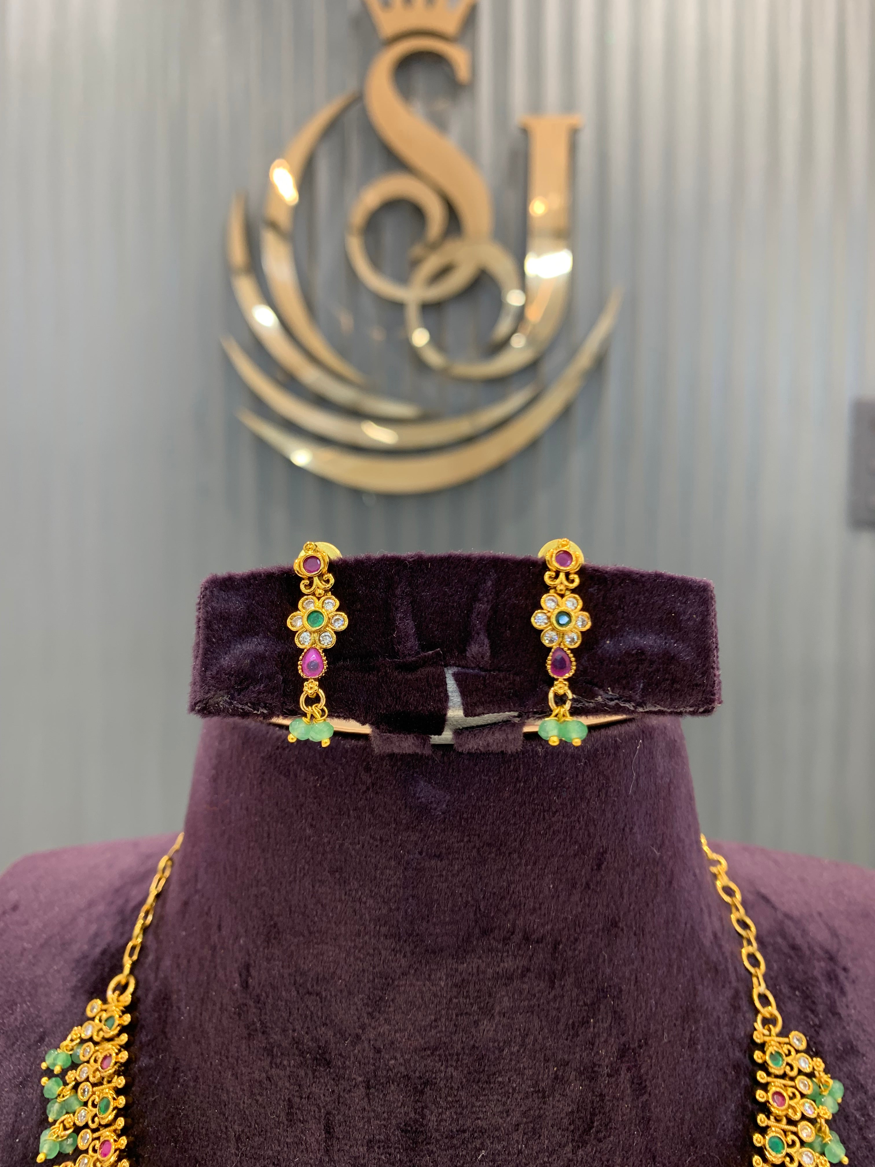 Beautiful simple necklace