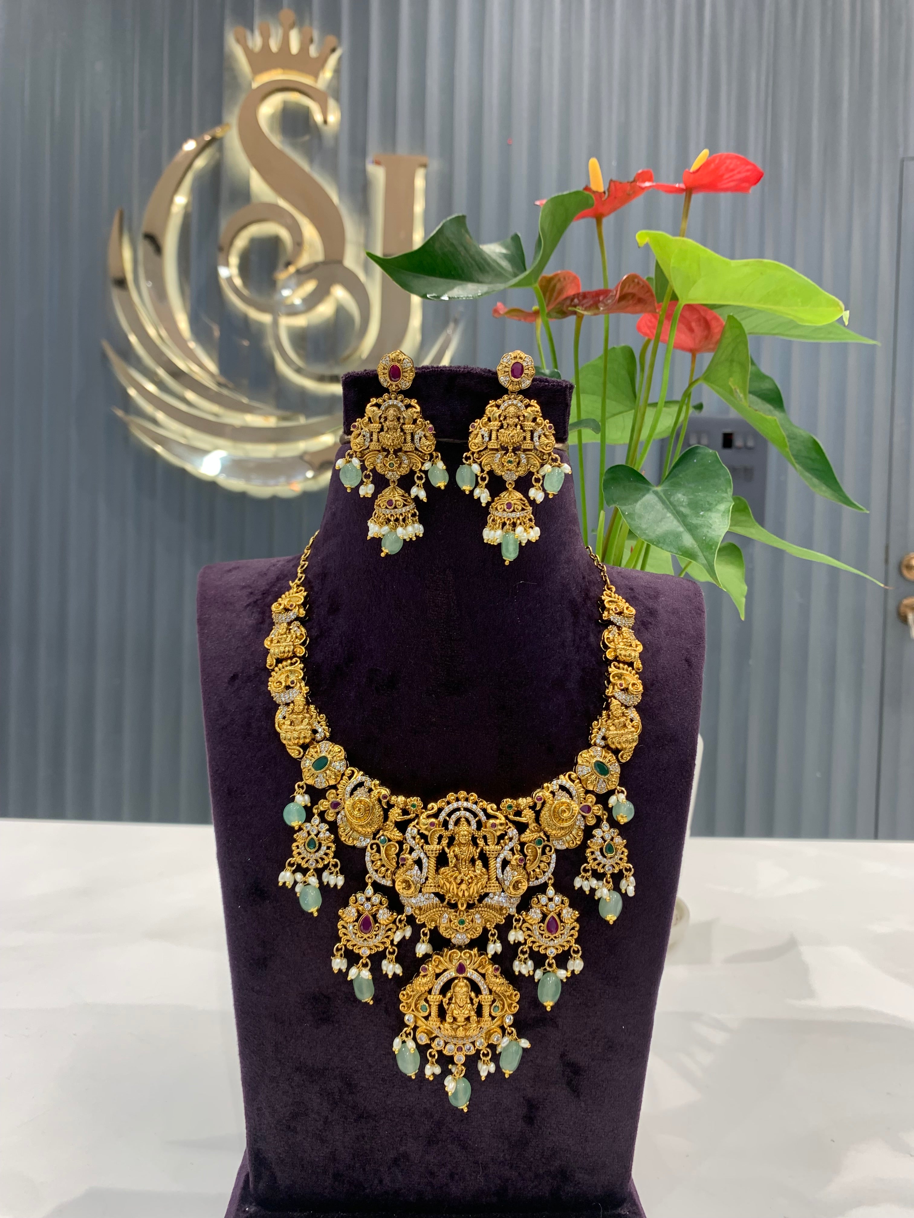 Beautiful nakshi 3D mini haram