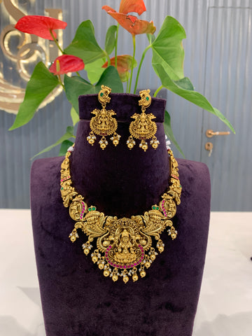 Beautiful jadav kundhan neckset