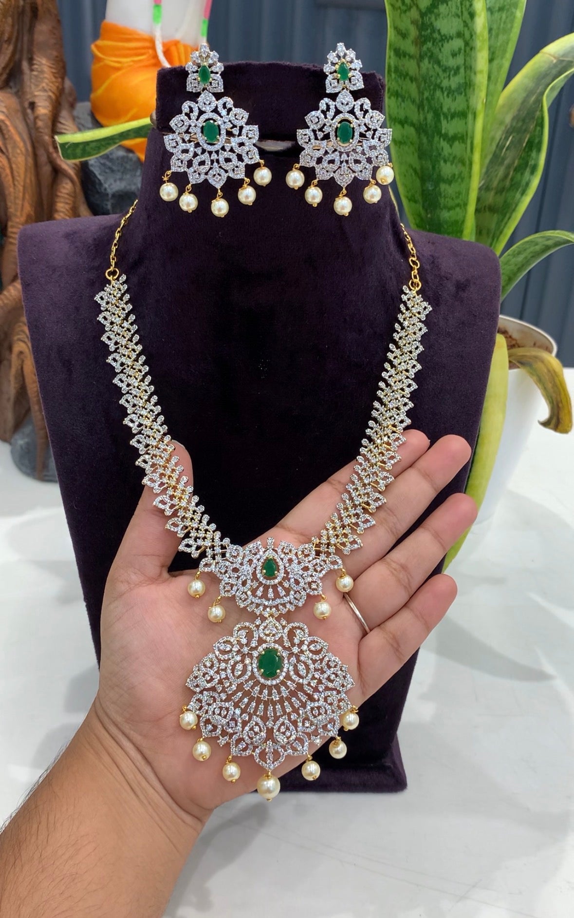 Beautiful GJ polish necklace