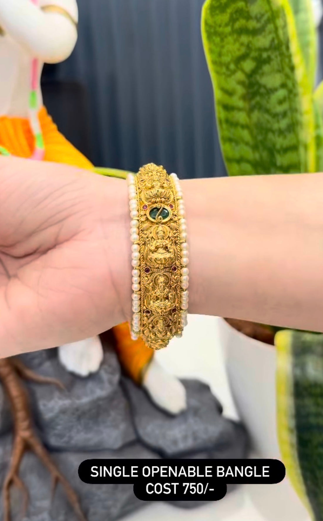 Beautiful single Openable Bangle