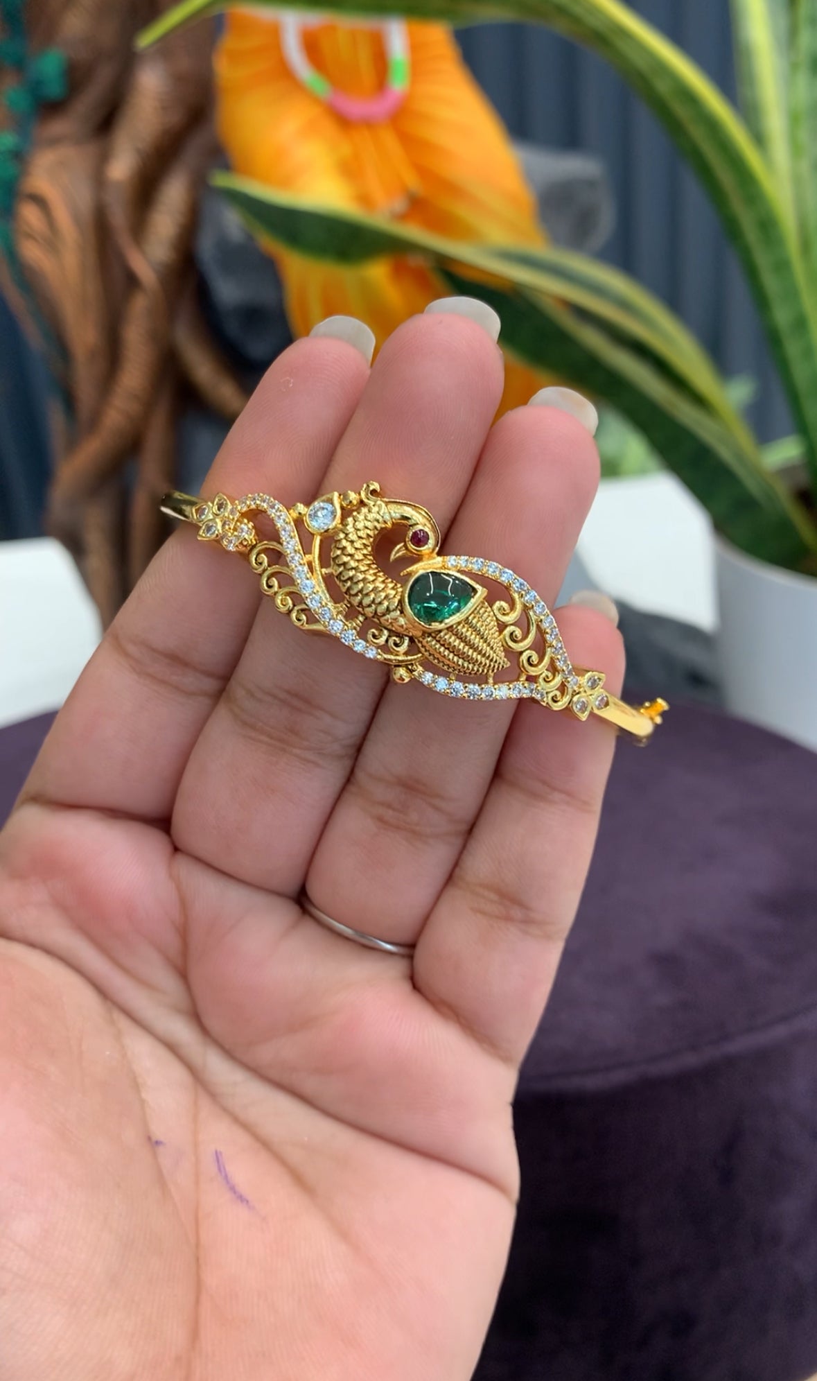 Beautiful nakshi kada