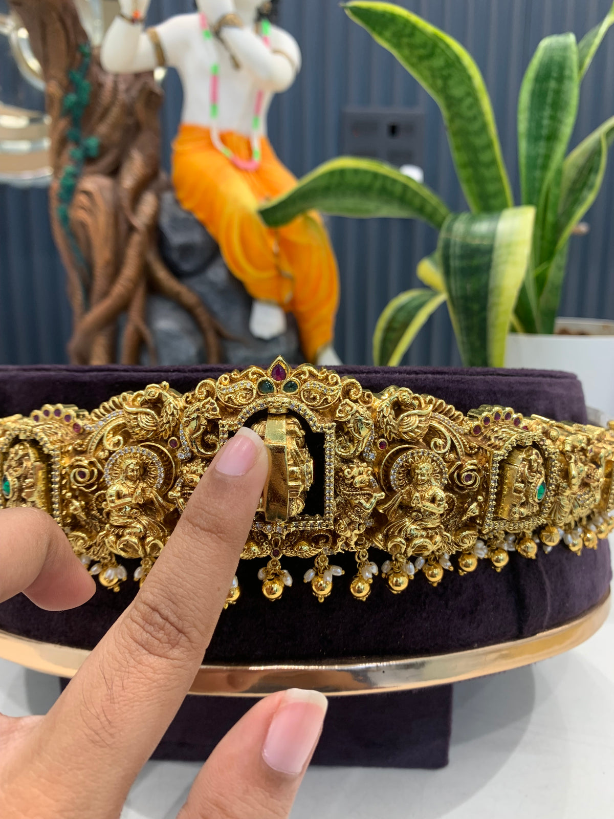 Beautiful rotatable 2 in 1 3D vaddanam