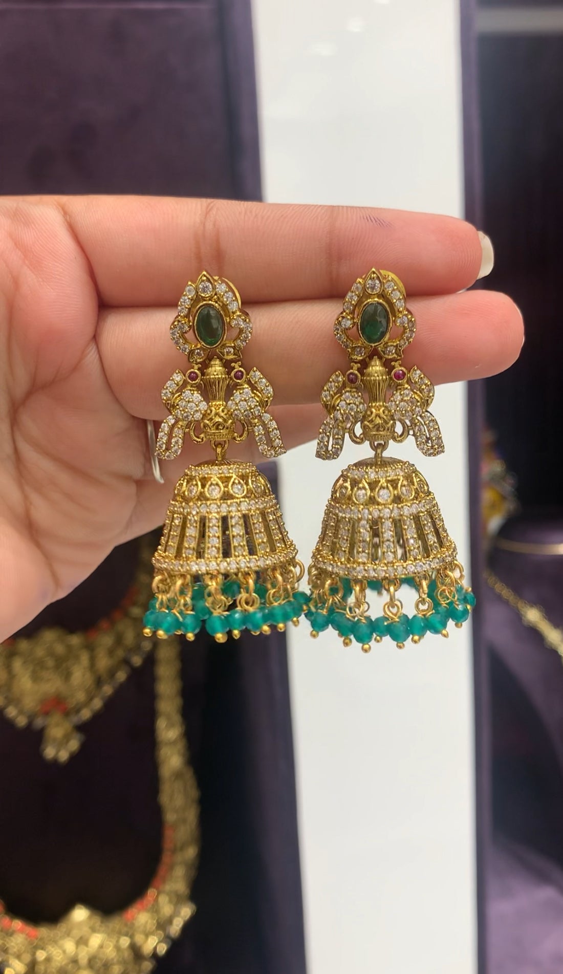 Beautiful jumkies