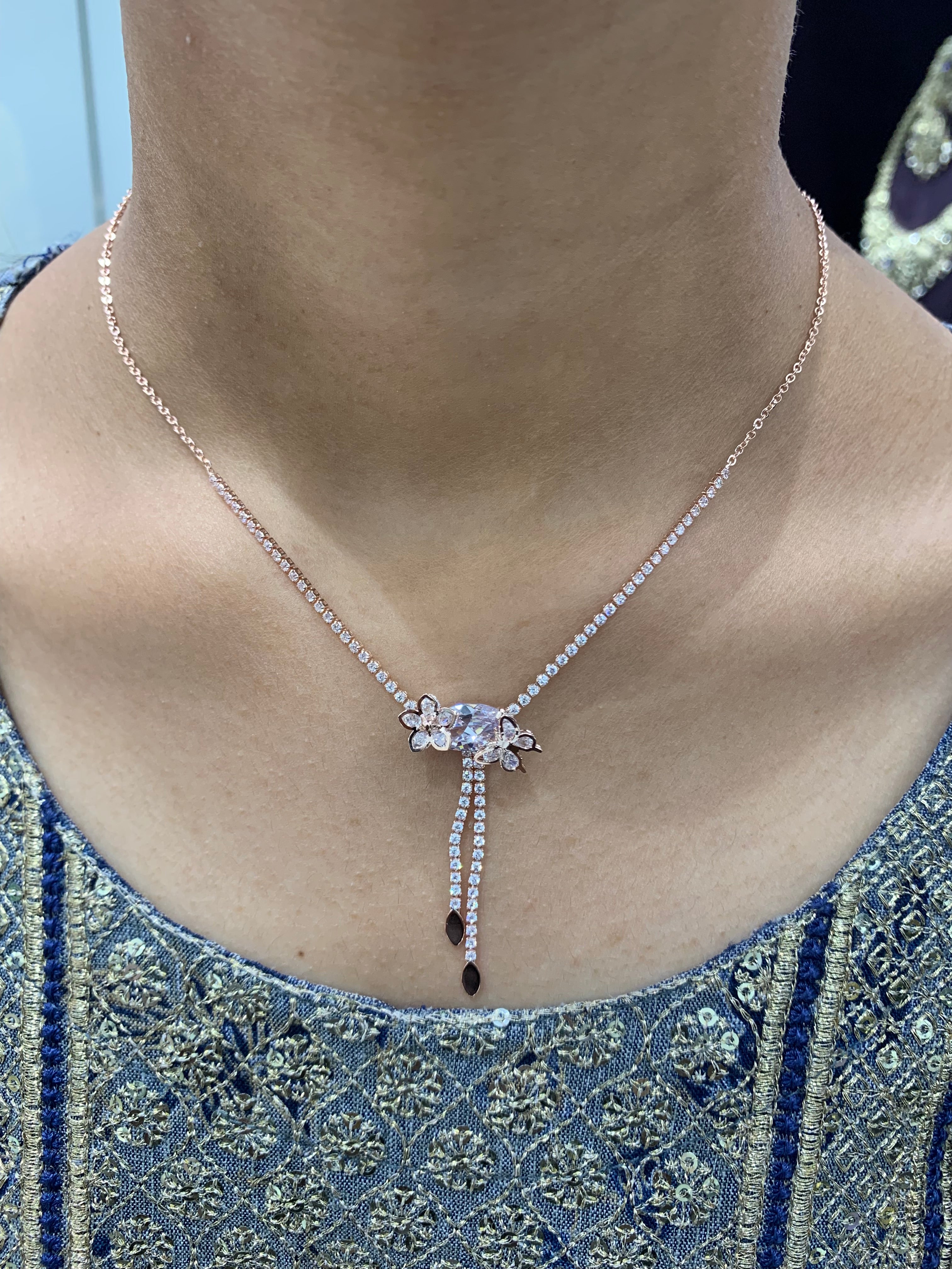 Beautiful rose gold chain
