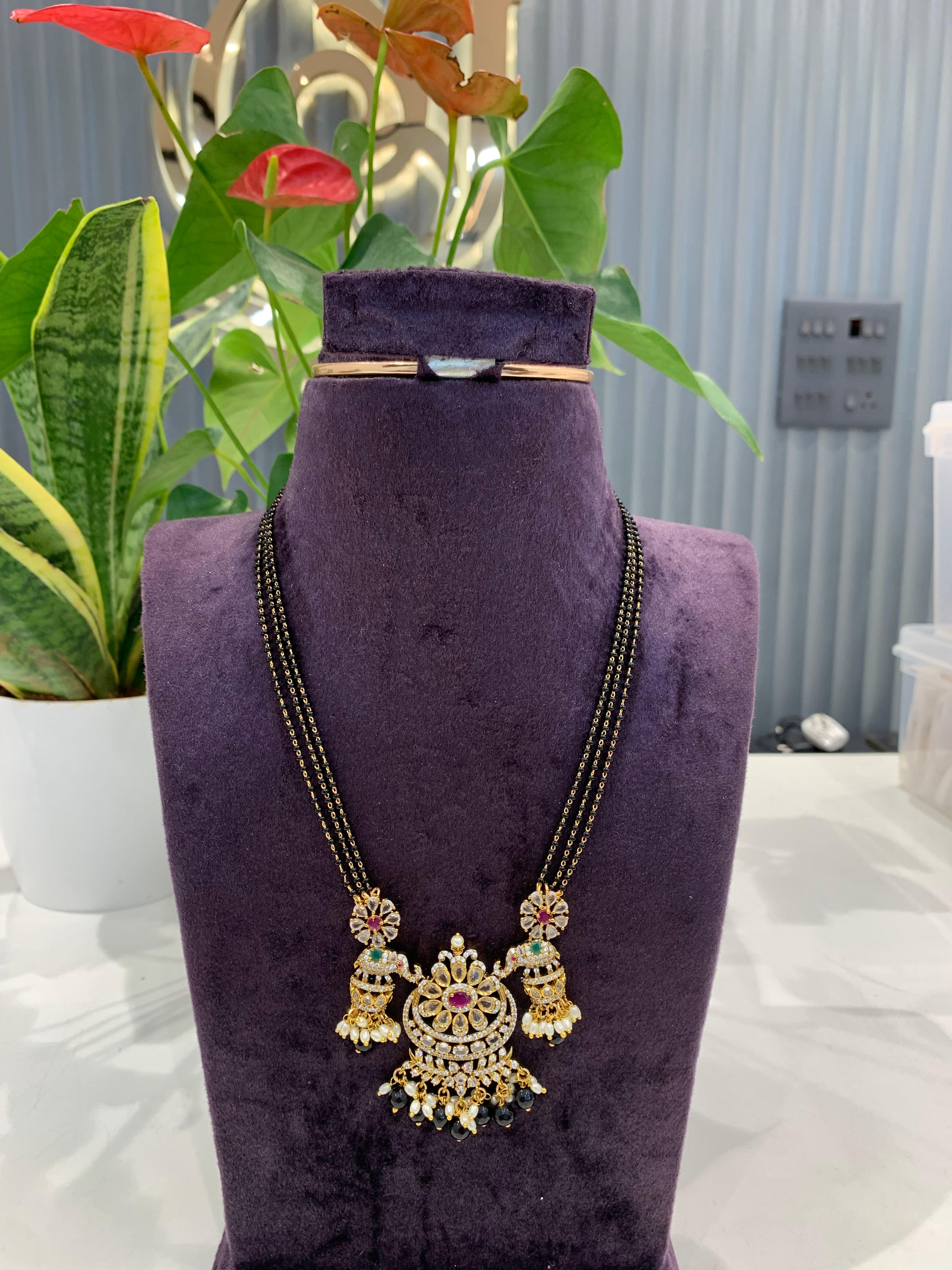 Beautiful customised 3 line blackbeads 18inchs