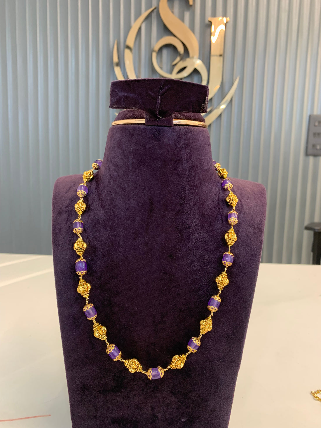 Premium beads set