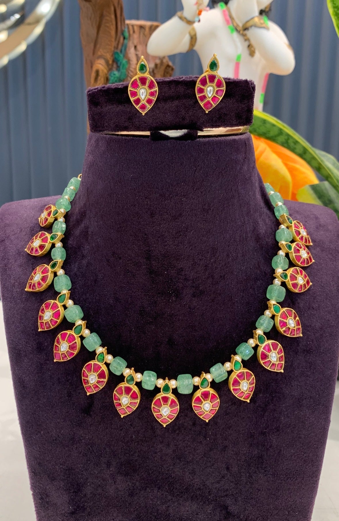 Beautiful Jadav Necklace