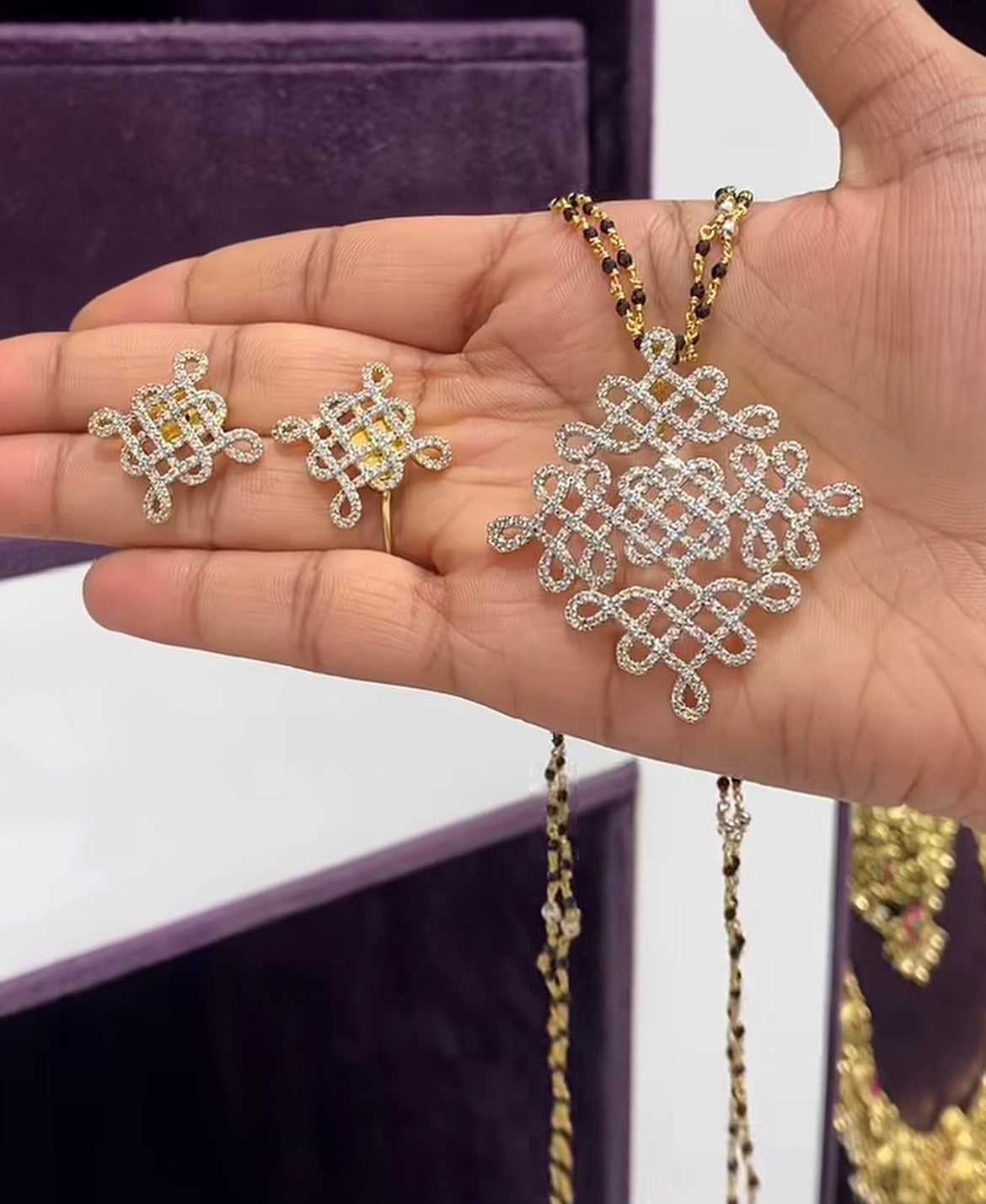 Beautiful GJ Pendent set With 2 layer Blackbeads (18’inches)