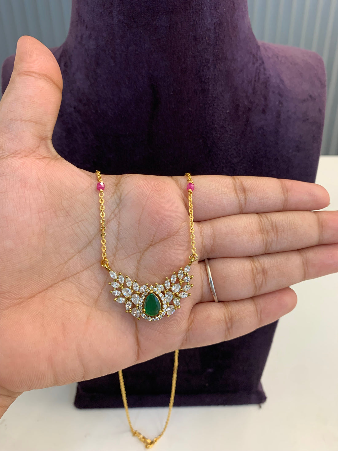Simple chain with premium quality