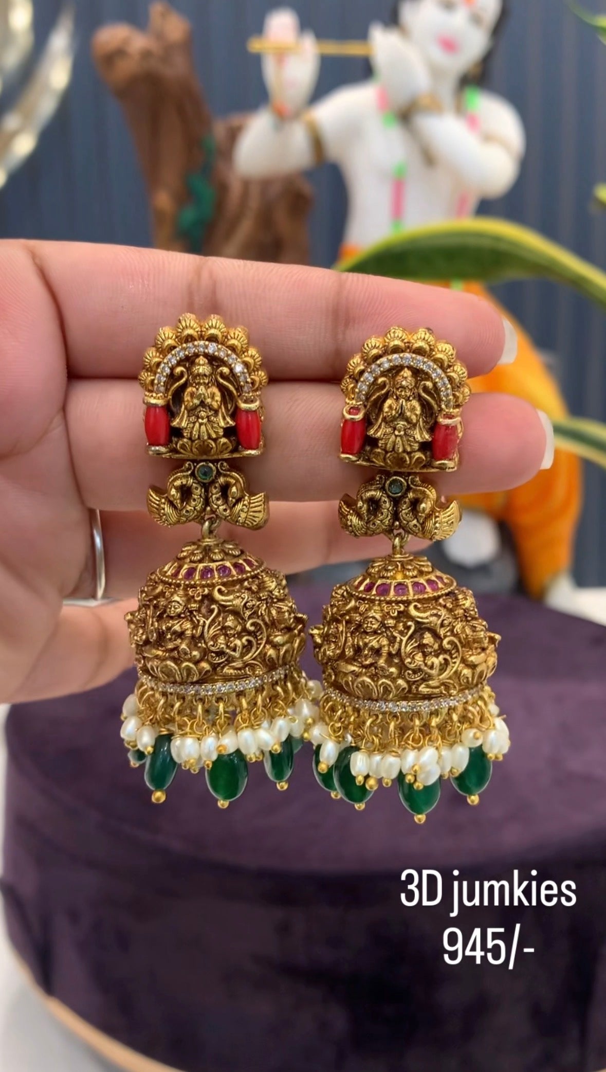 Beautiful coral jumkies