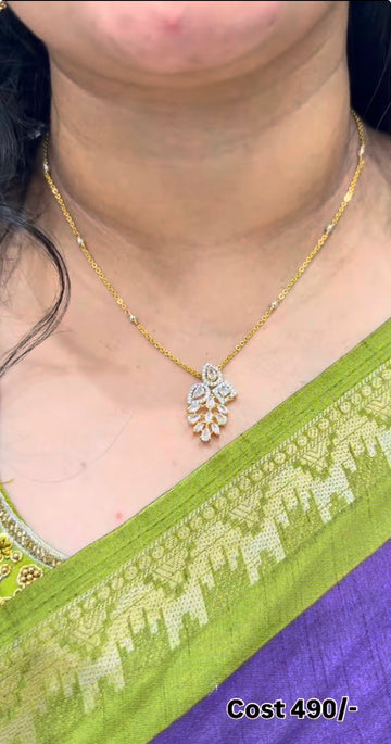 Beautiful pendent set