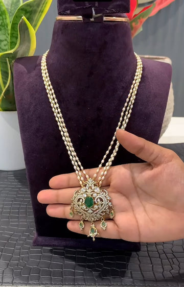 Beautiful pearls chain with beautiful locket