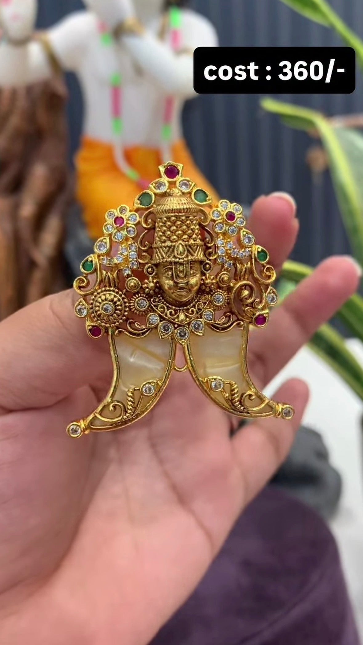 Beautiful Lord Balaji with tiger nail with back hook pendent