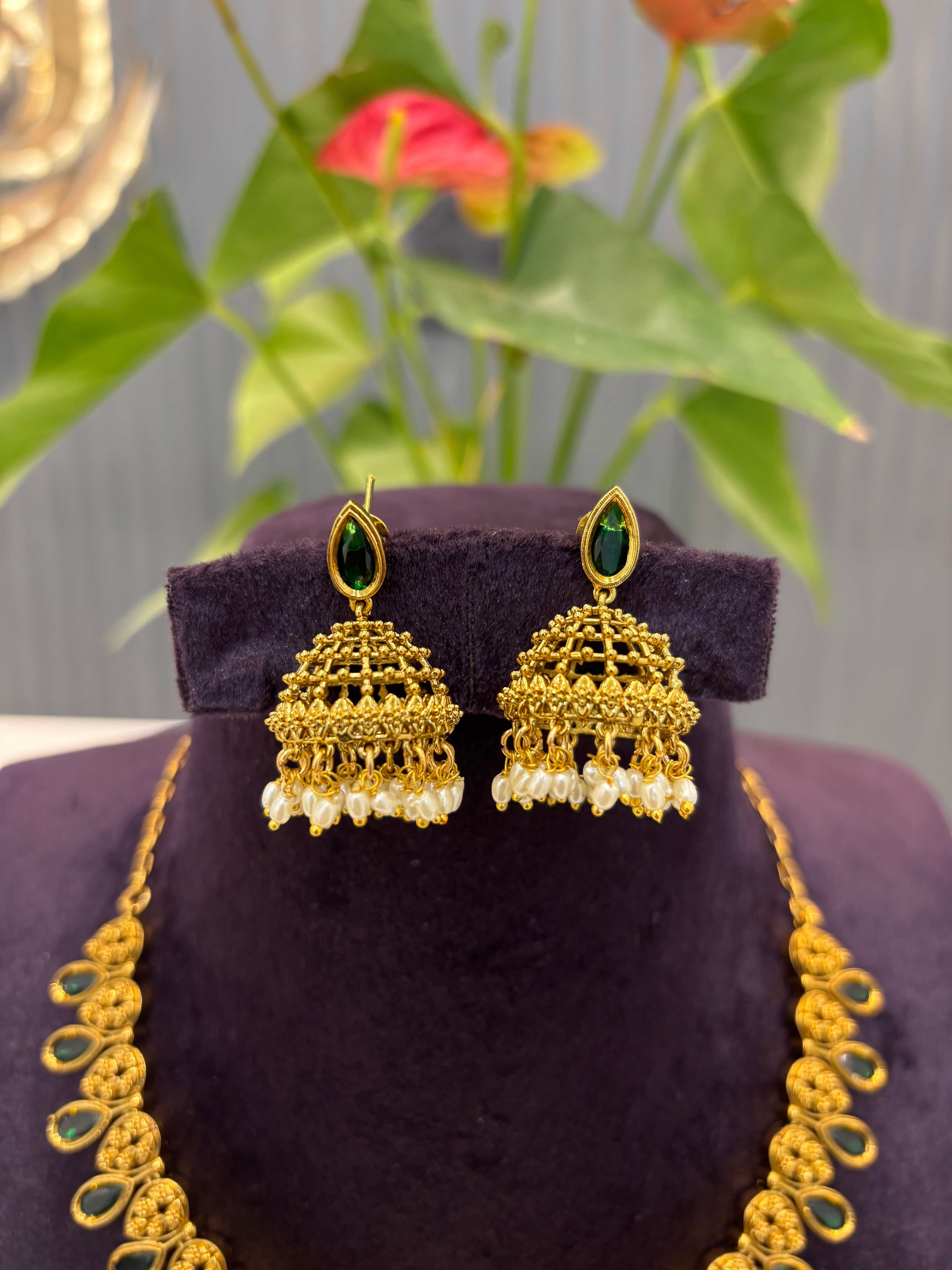 Beautiful Nakshi green stone necklace