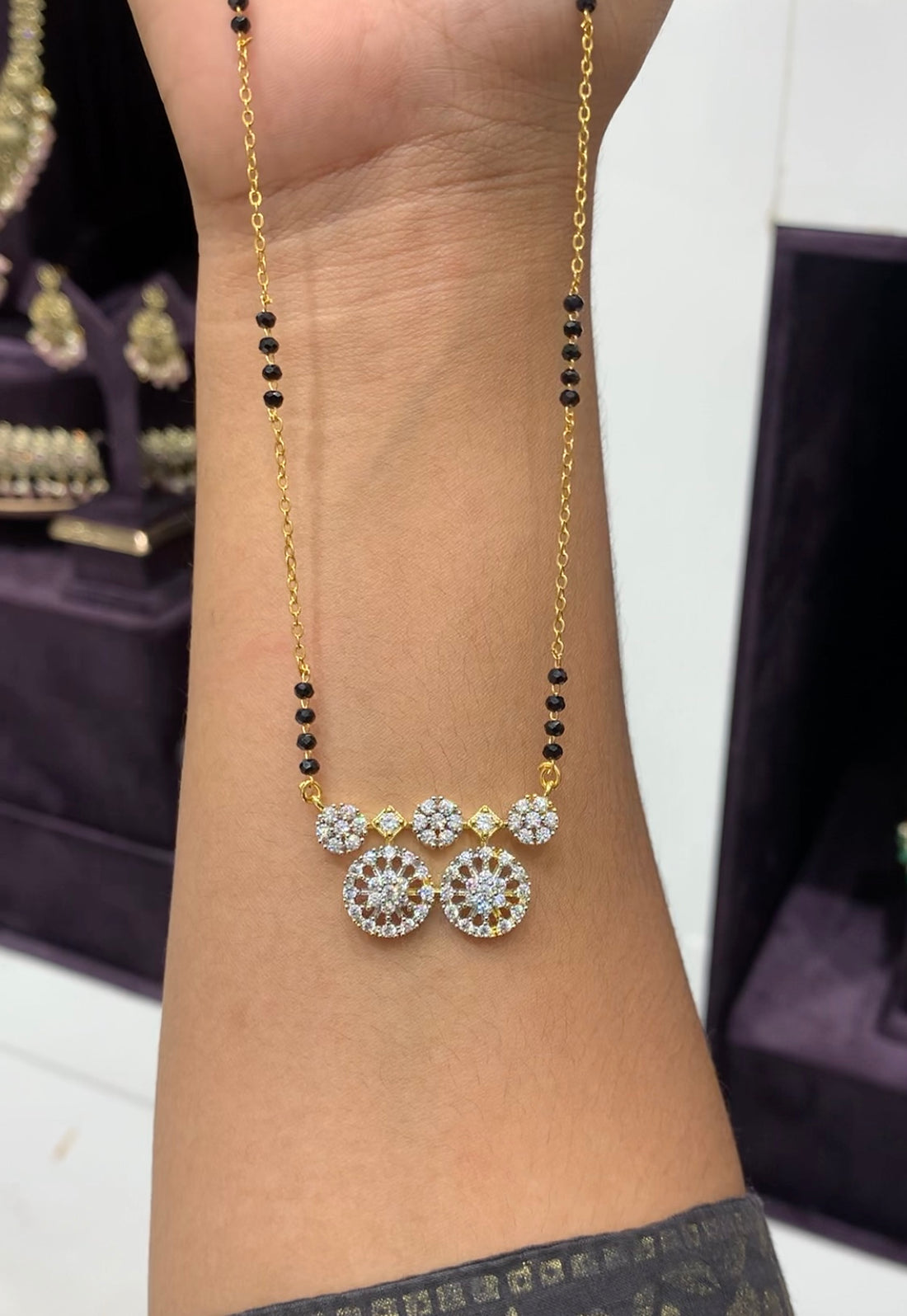 Beautiful Daimond Replica Black beads