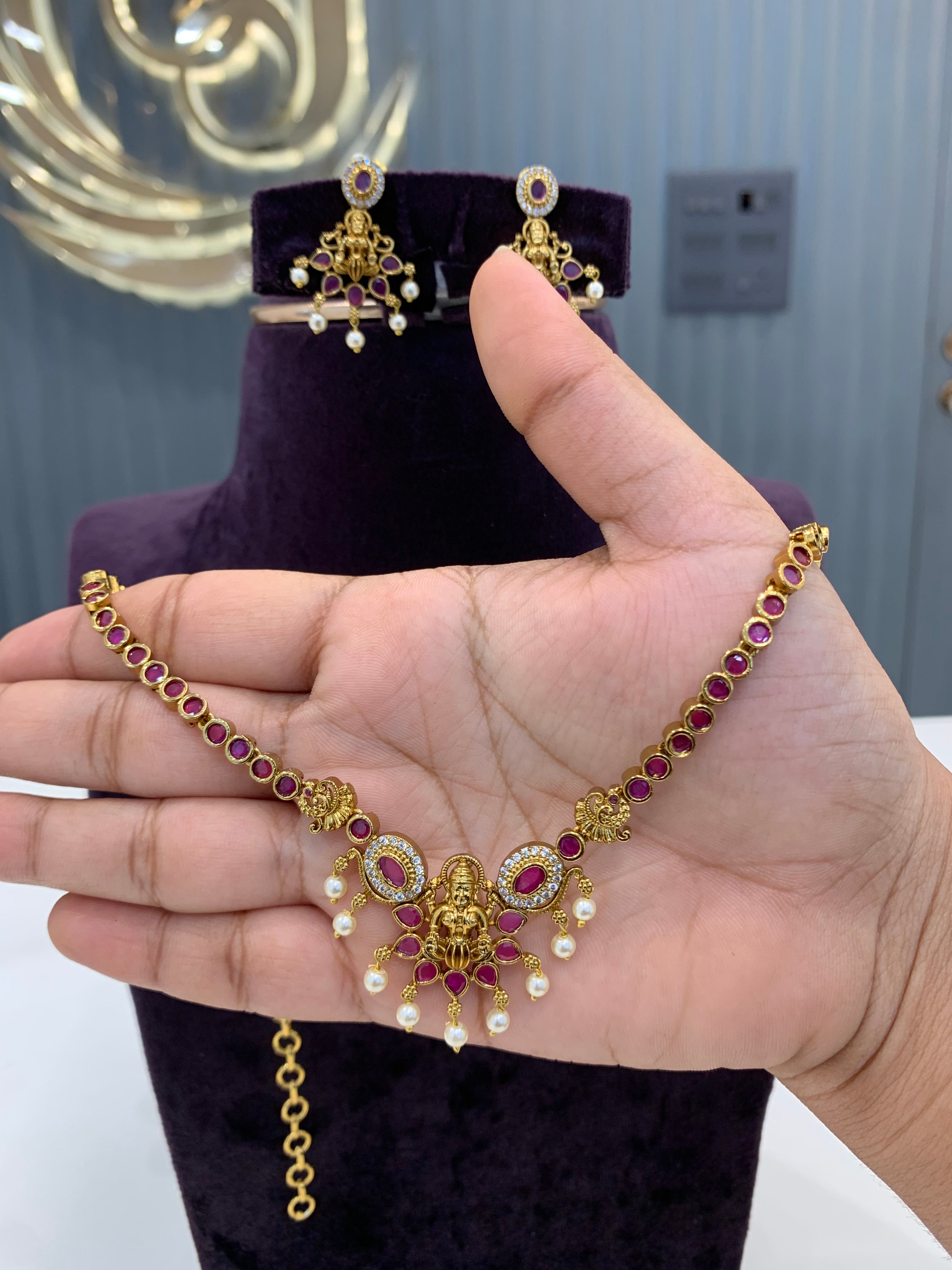 Beautiful kempu stone necklace