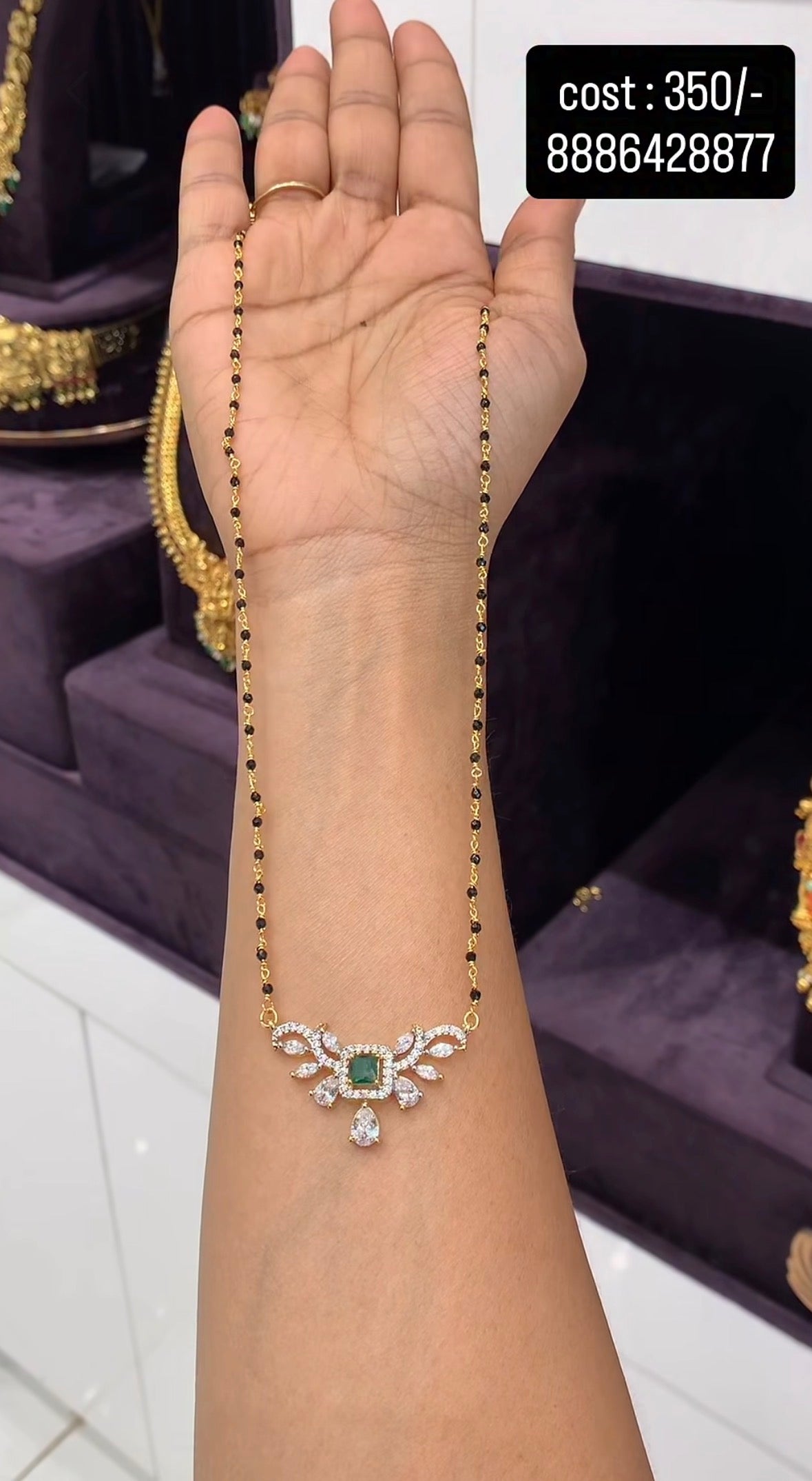 Beautiful diamond replica pendant with 18inchs blackbeads
