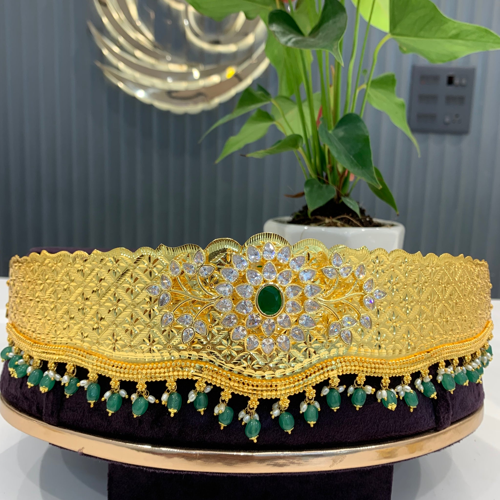 Beautiful vadanam with uncut stone locket