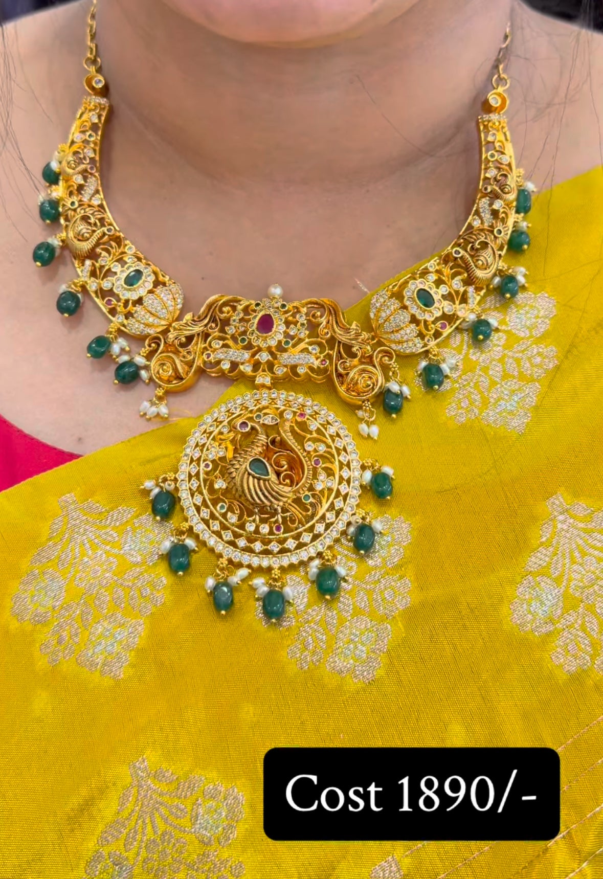 Beautiful kanti pattern necklace