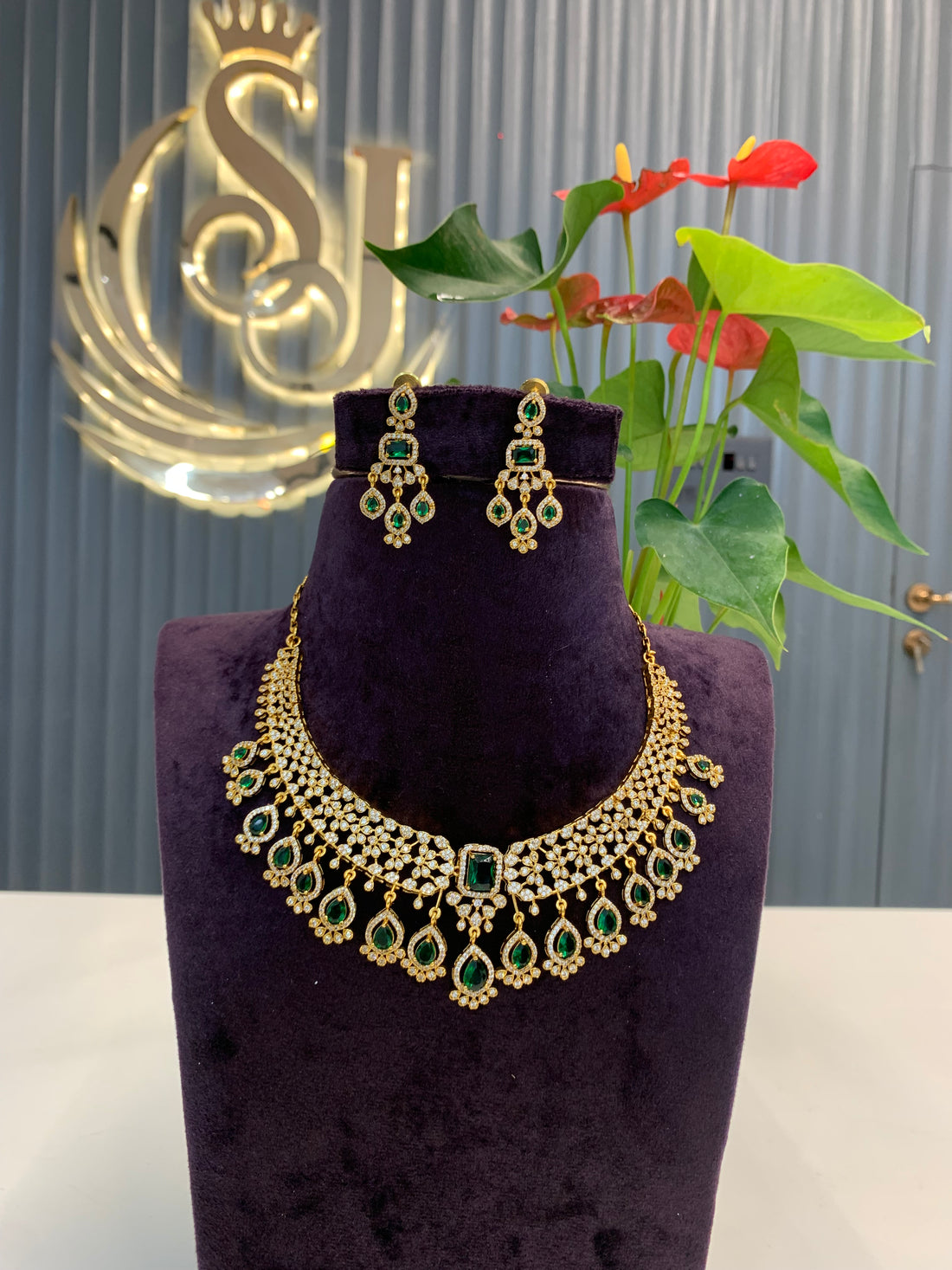 Beautiful green stone necklace