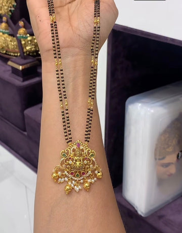 Beautiful Lakshmidevi Pendent With 2line Customised Blackbeads (18 inches)