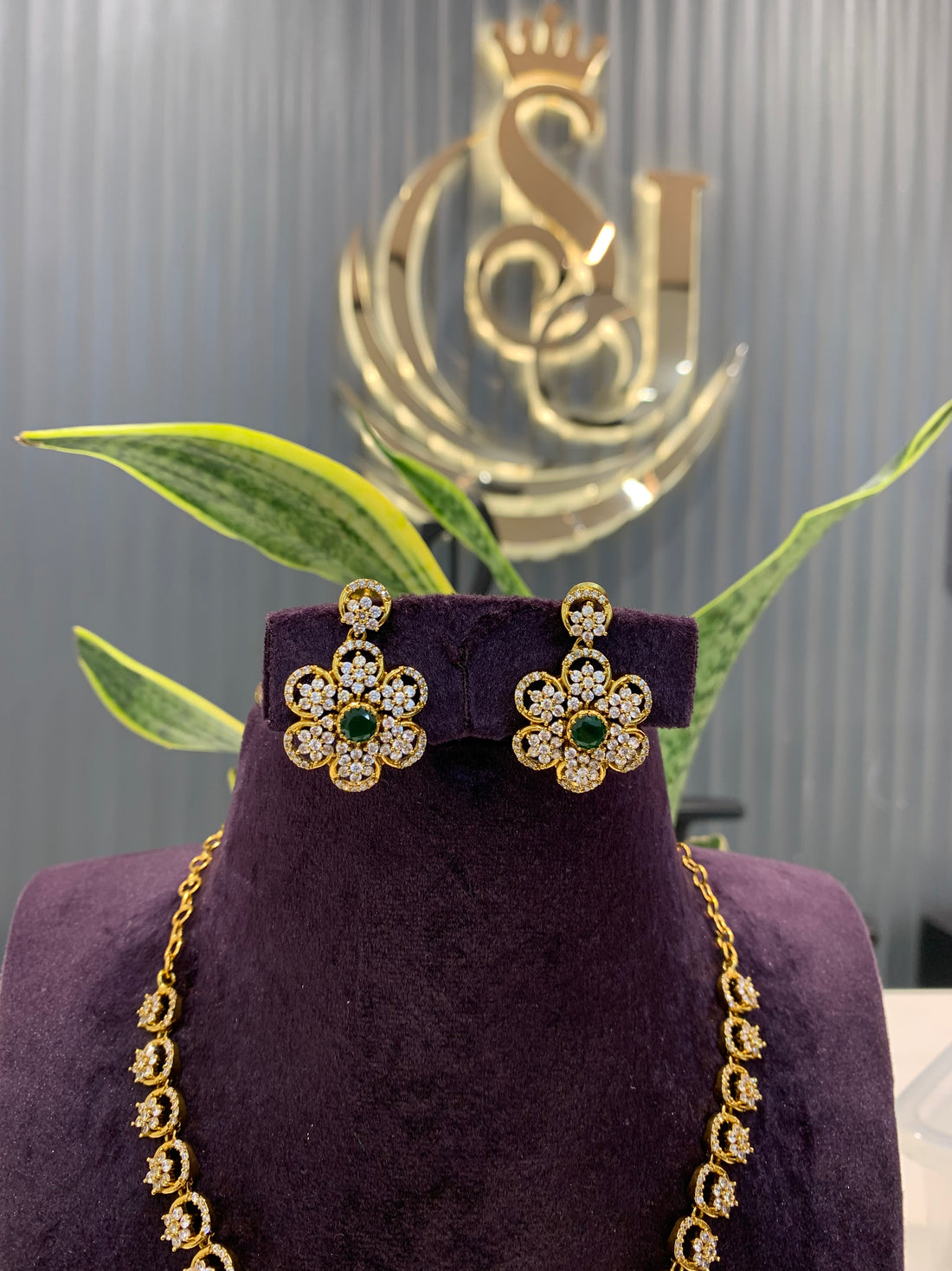 Beautiful simple necklace