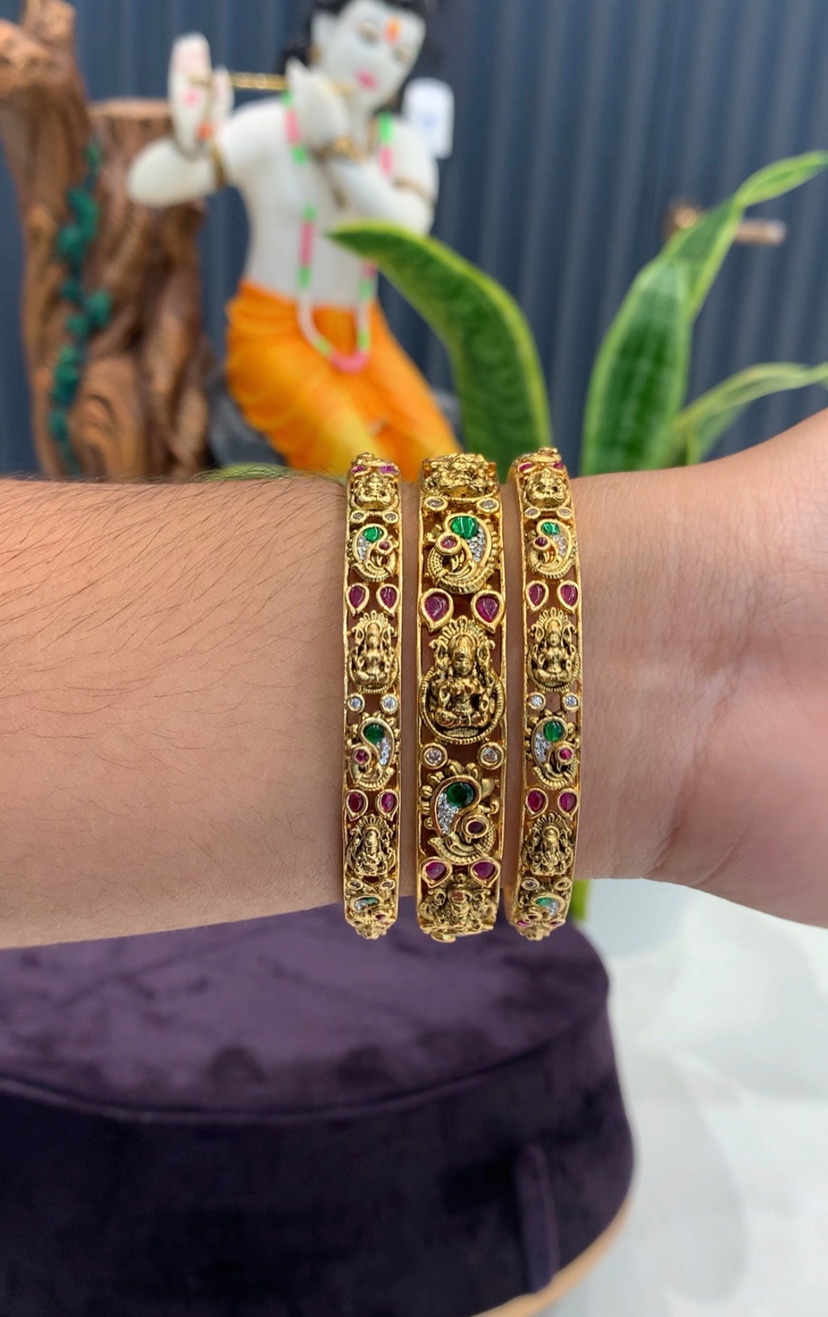 Beautiful set of 3 bangles
