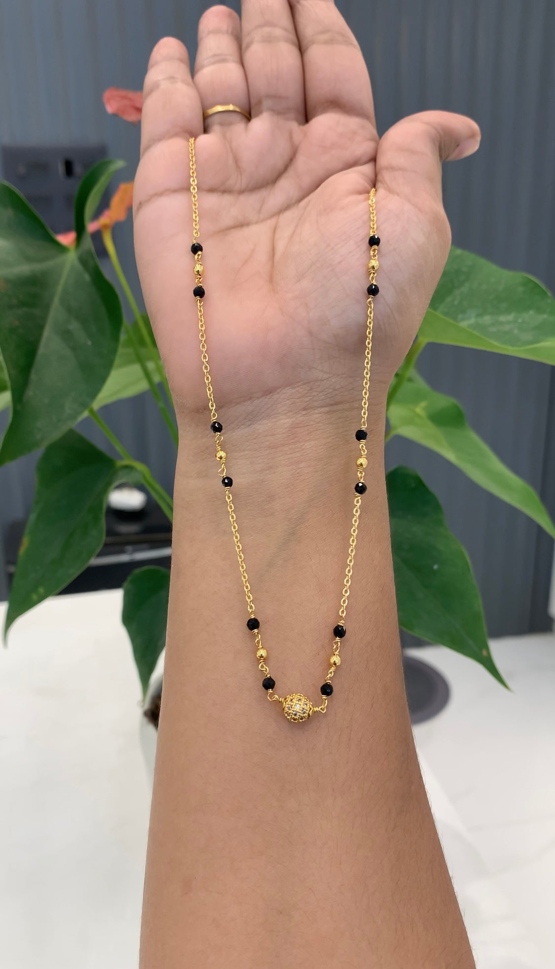 Beautiful Handmade Chain with Black crystals
