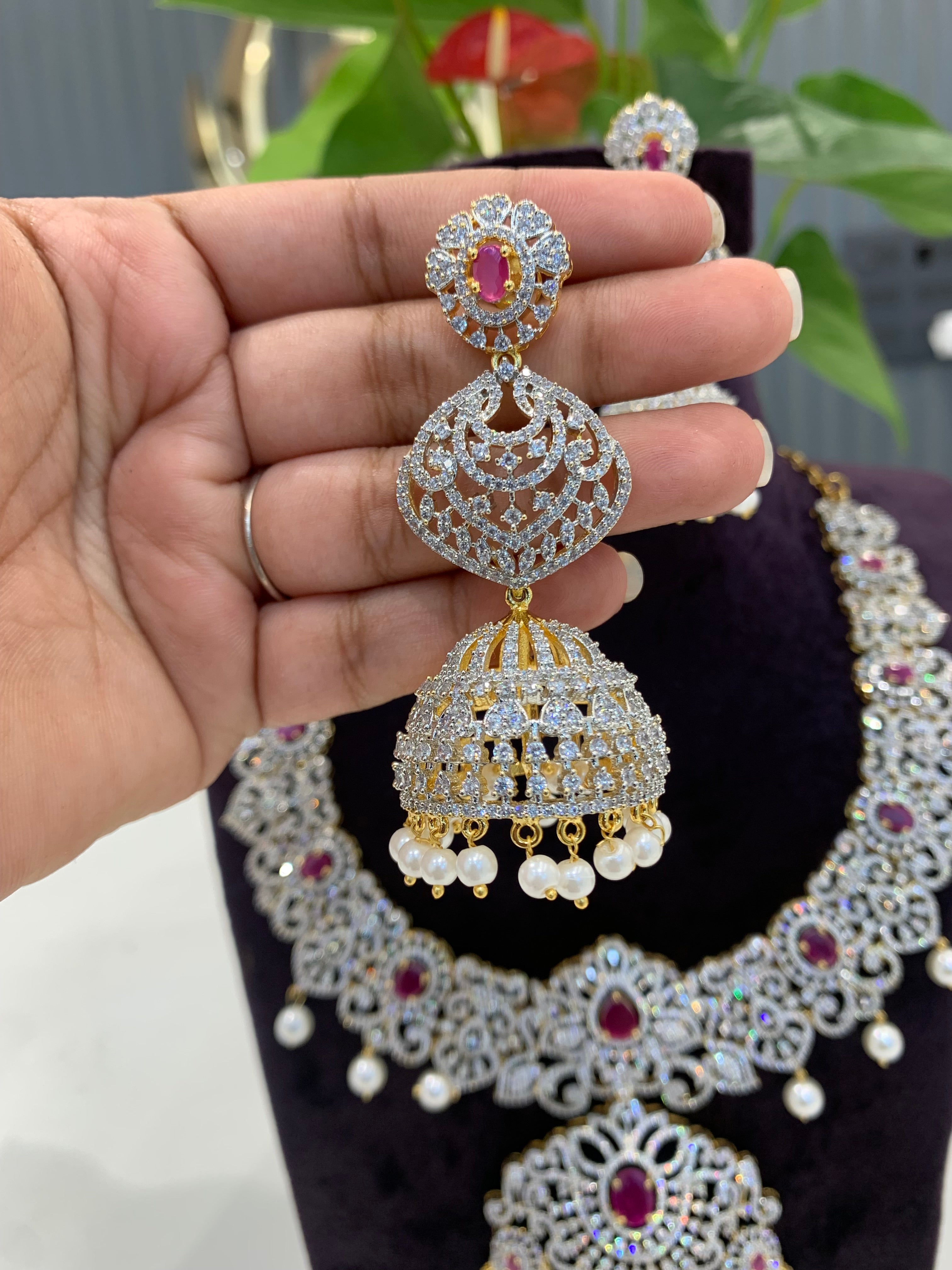 Beautiful GJ heavy nd premium neckset