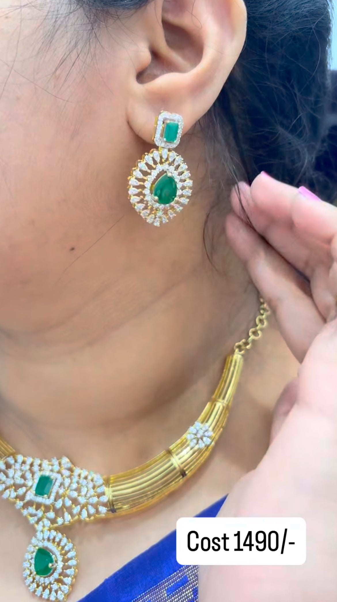 Beautiful GJ necklace