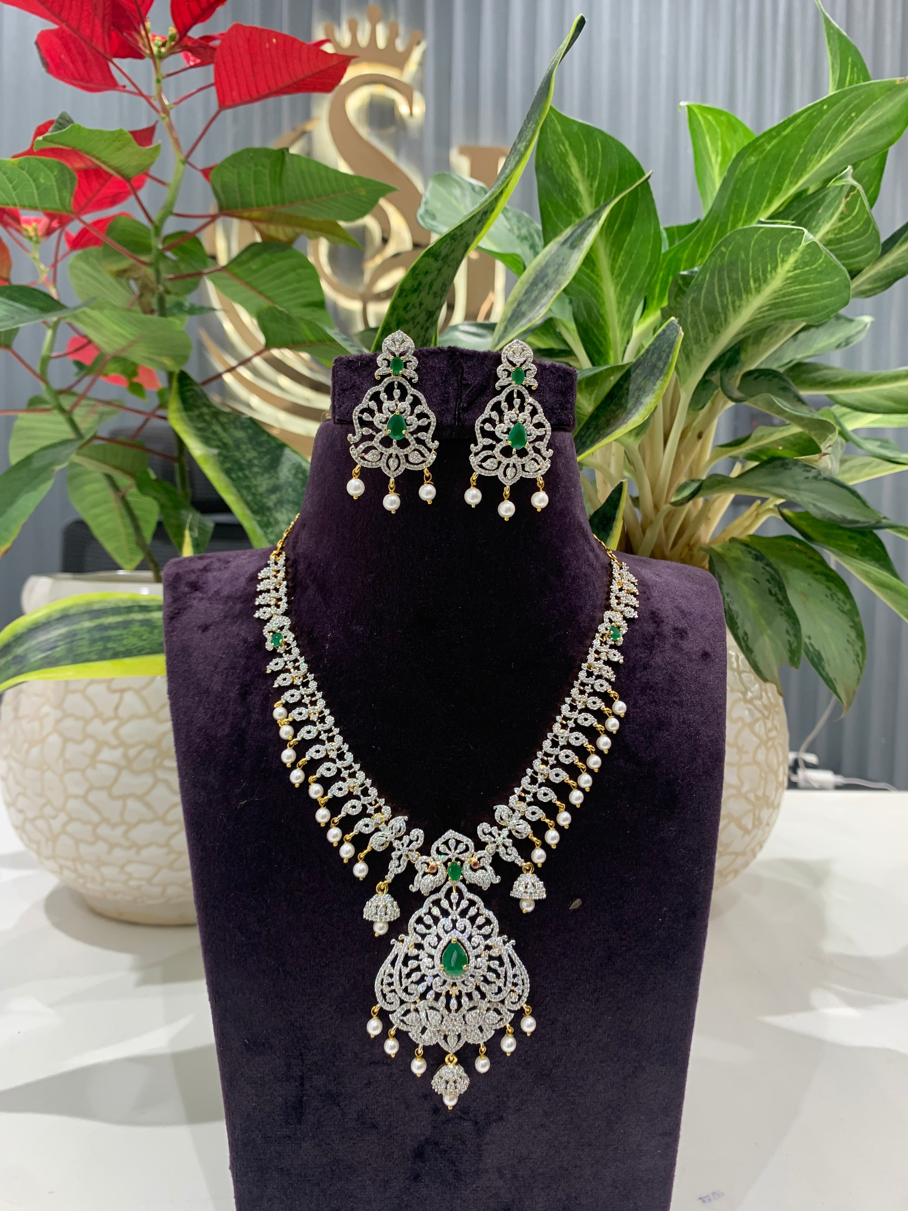 Beautiful GJ mini necklace