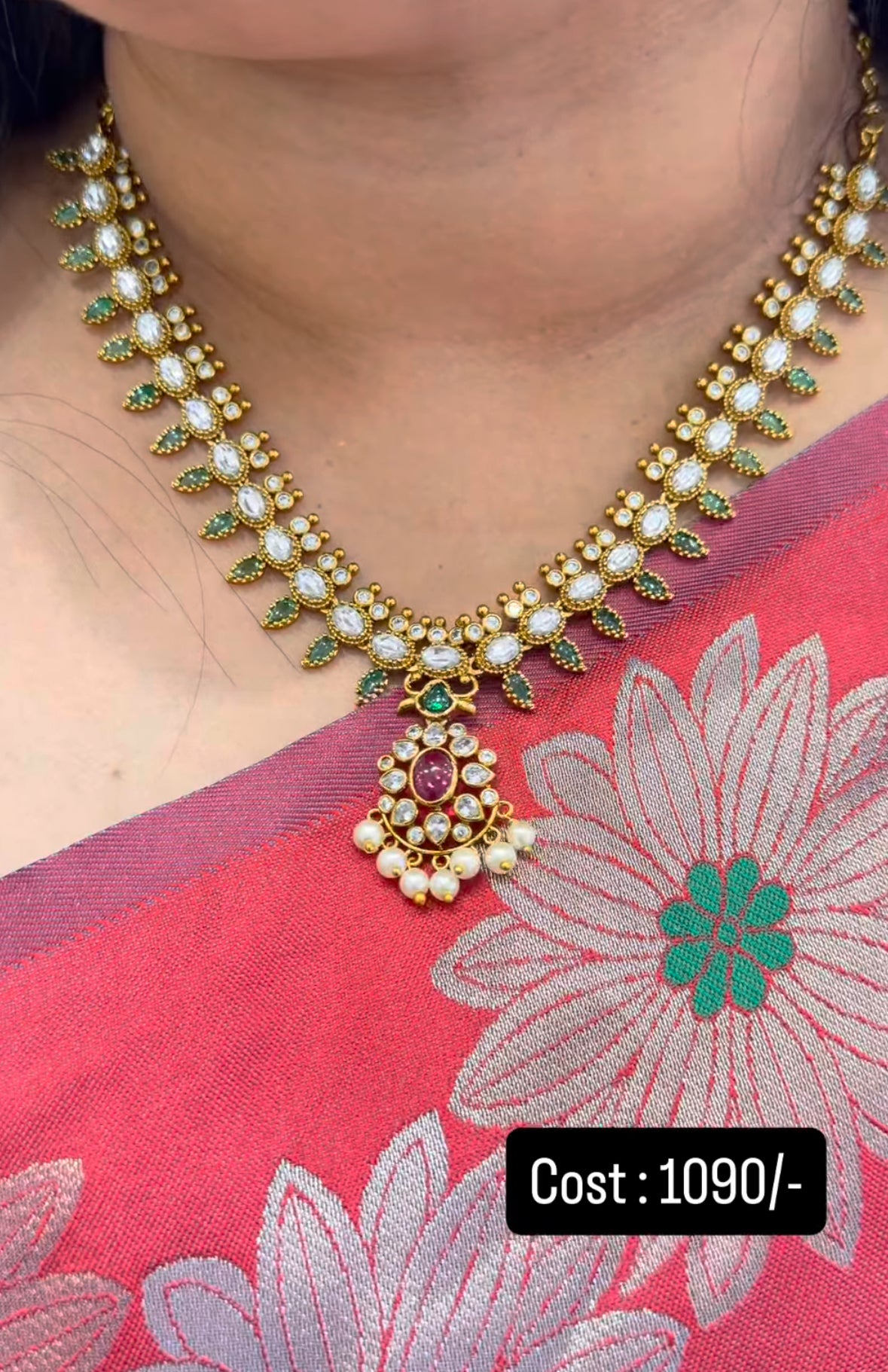 Beautiful short necklace