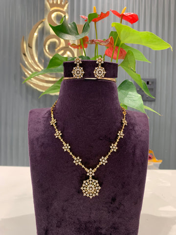 Beautiful simple necklace