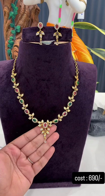 Beautiful party wear necklace