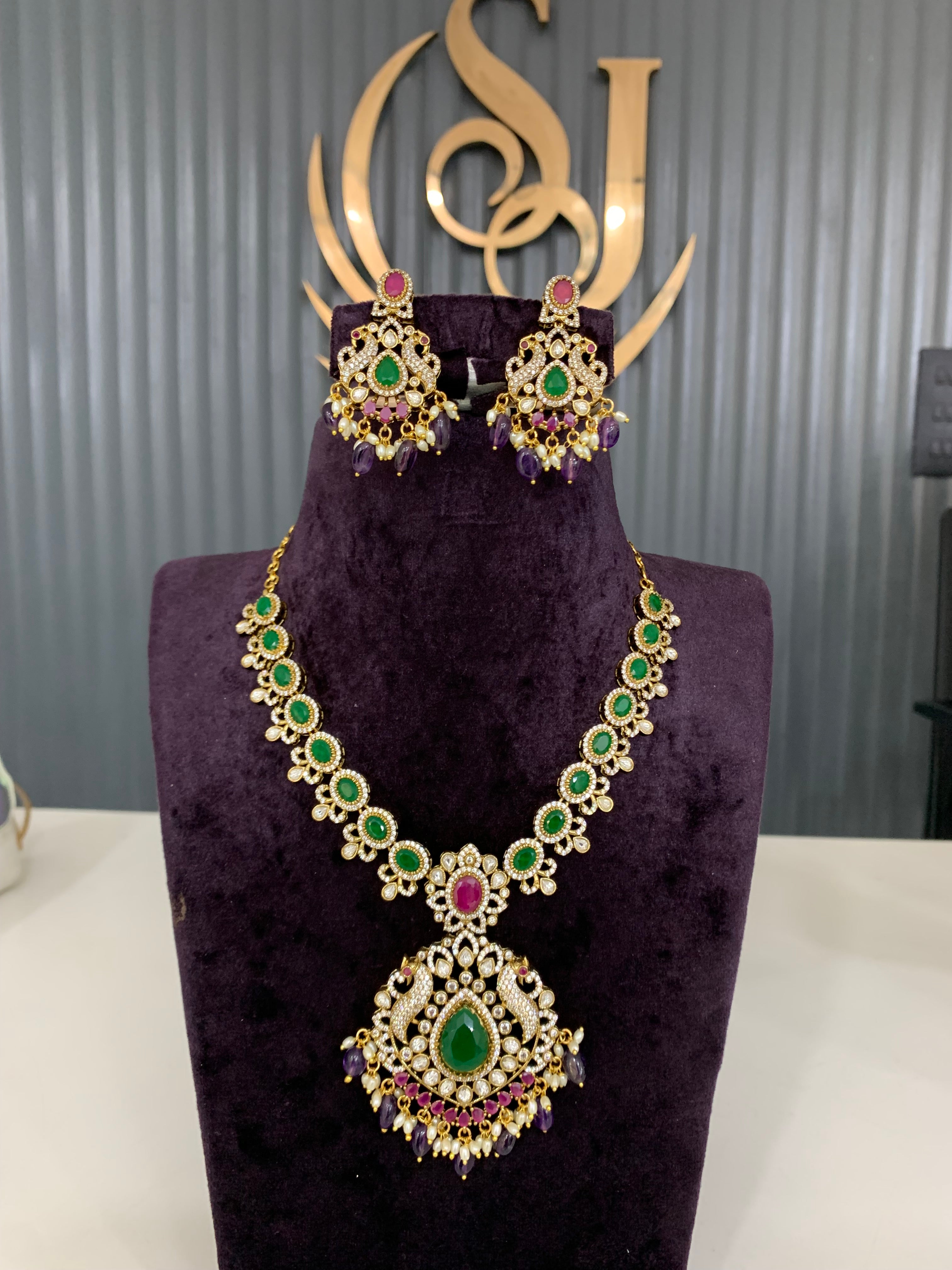 Beautiful green stone necklace