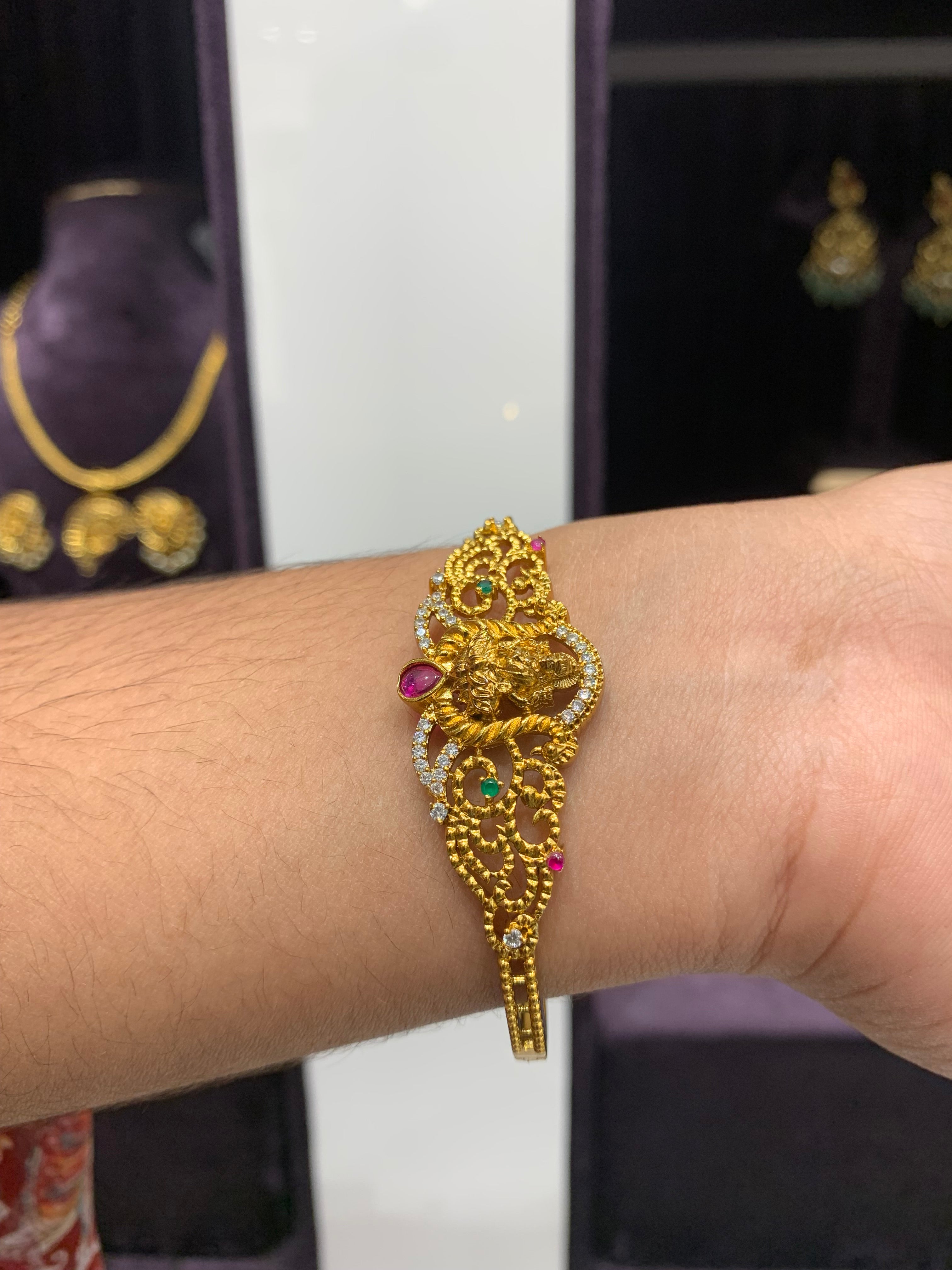Beautiful bracelet free size
